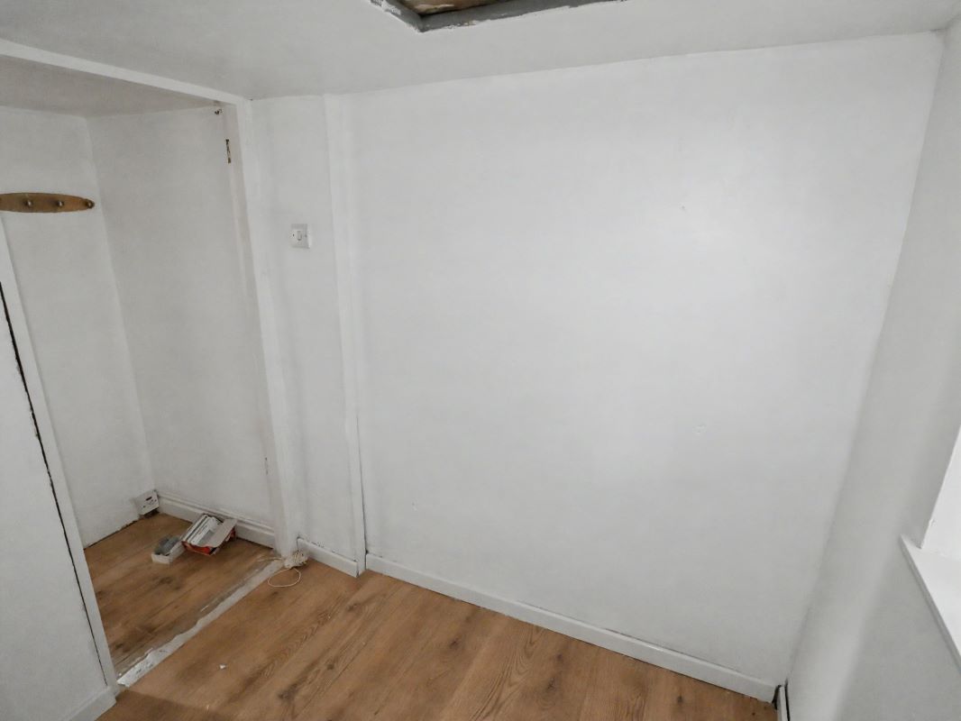 Image 11 of 14
