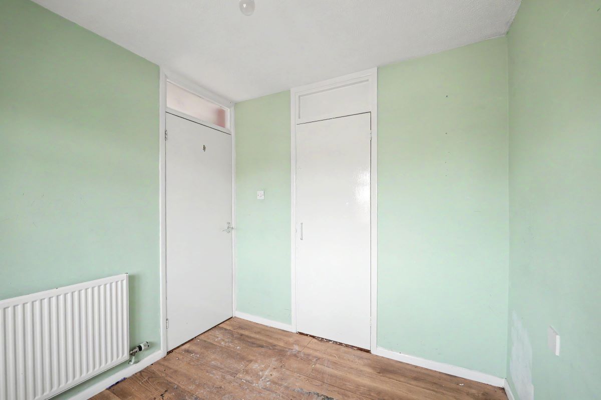 Image 5 of 10