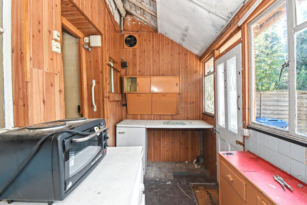 Image 8 of 22
