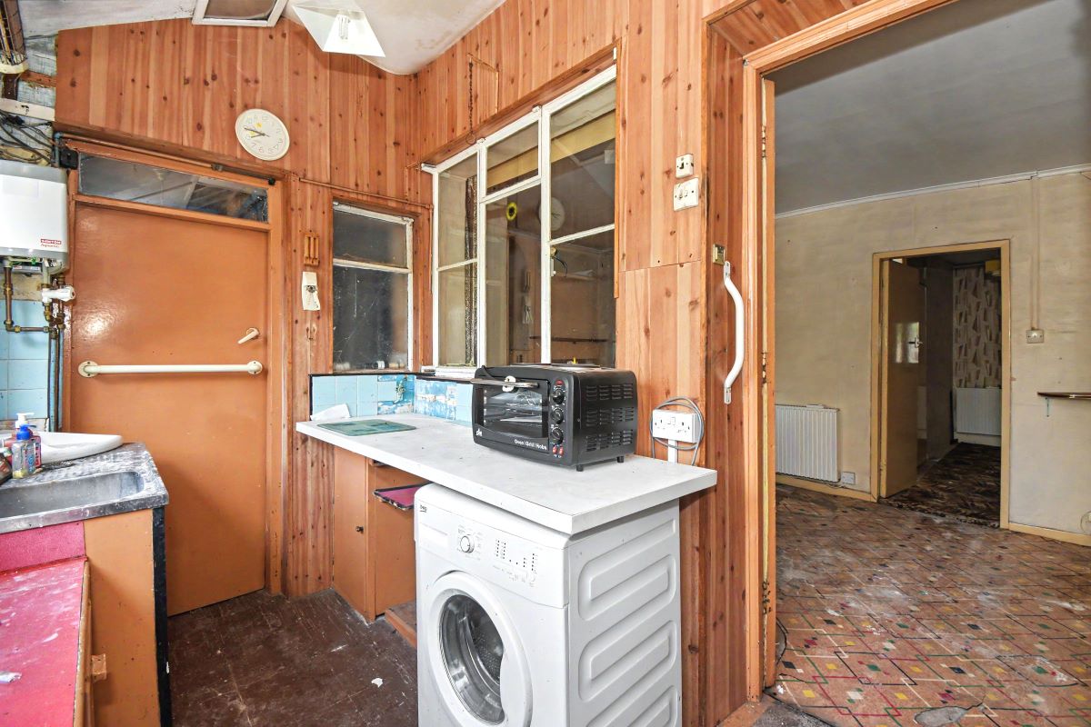 Image 9 of 22