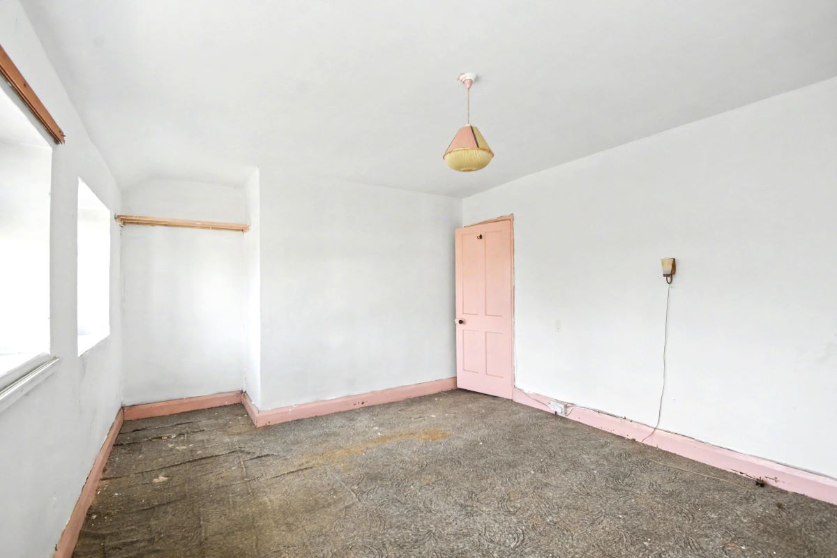 Image 15 of 22