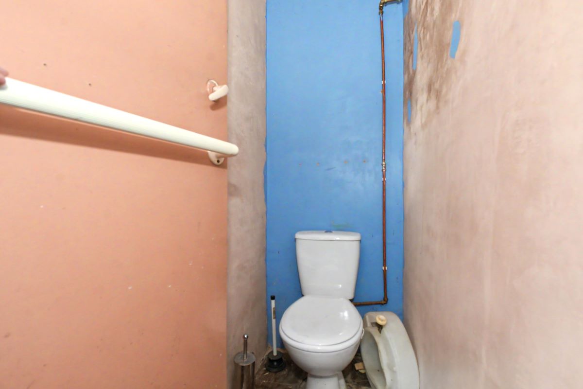 Image 17 of 22
