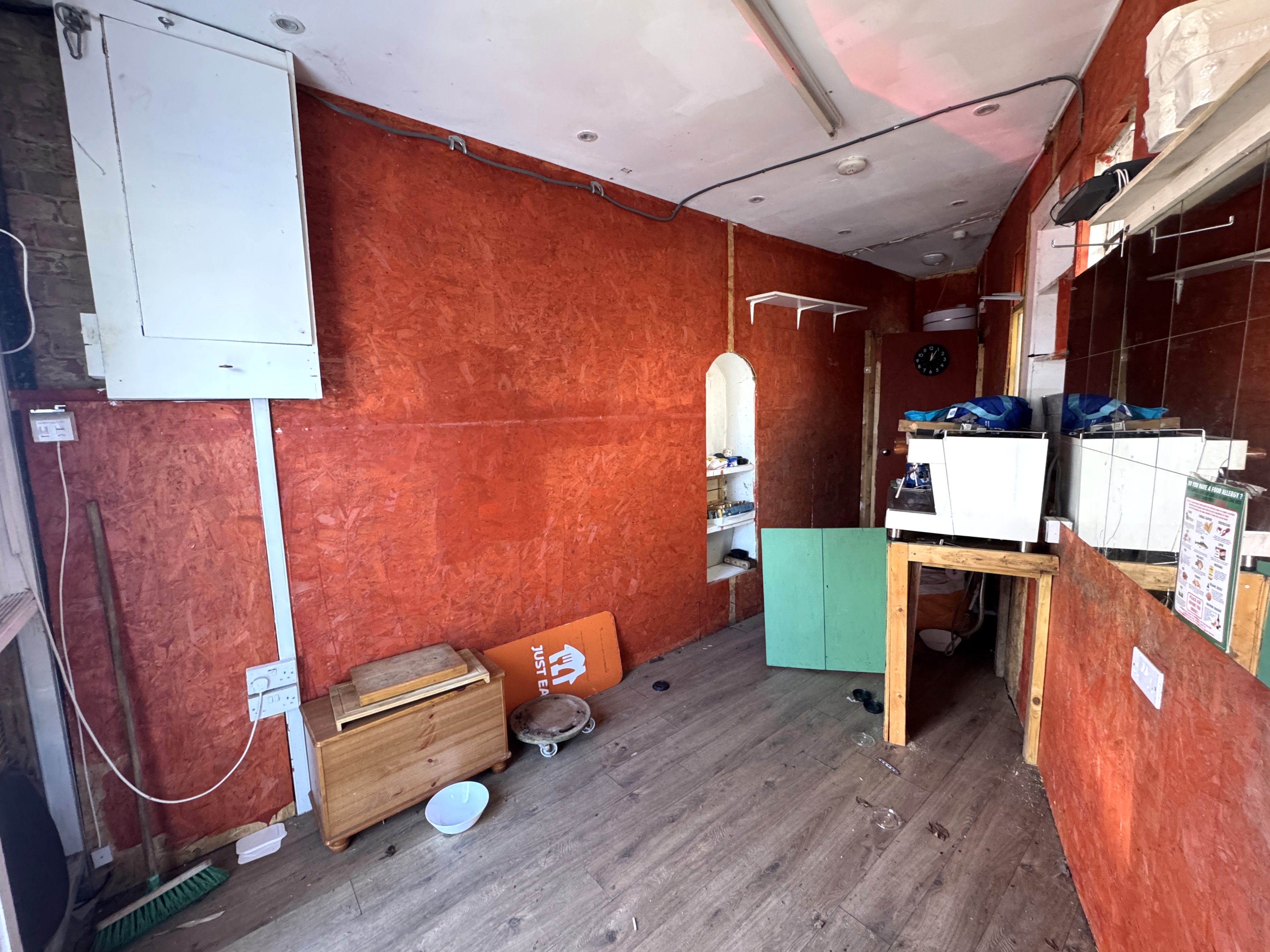 Image 4 of 7