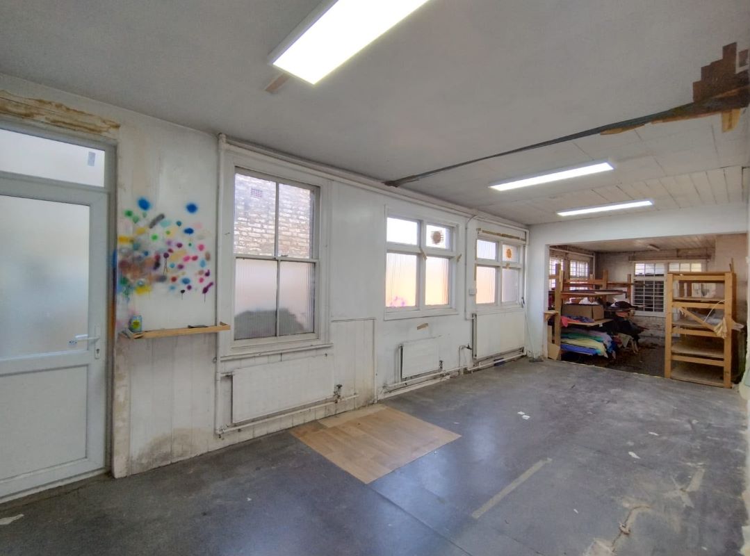 Image 16 of 30
