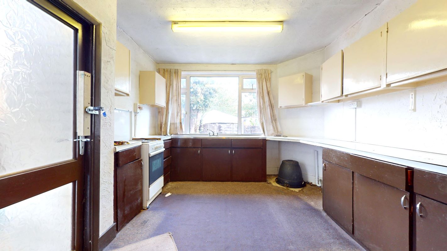 Image 4 of 13