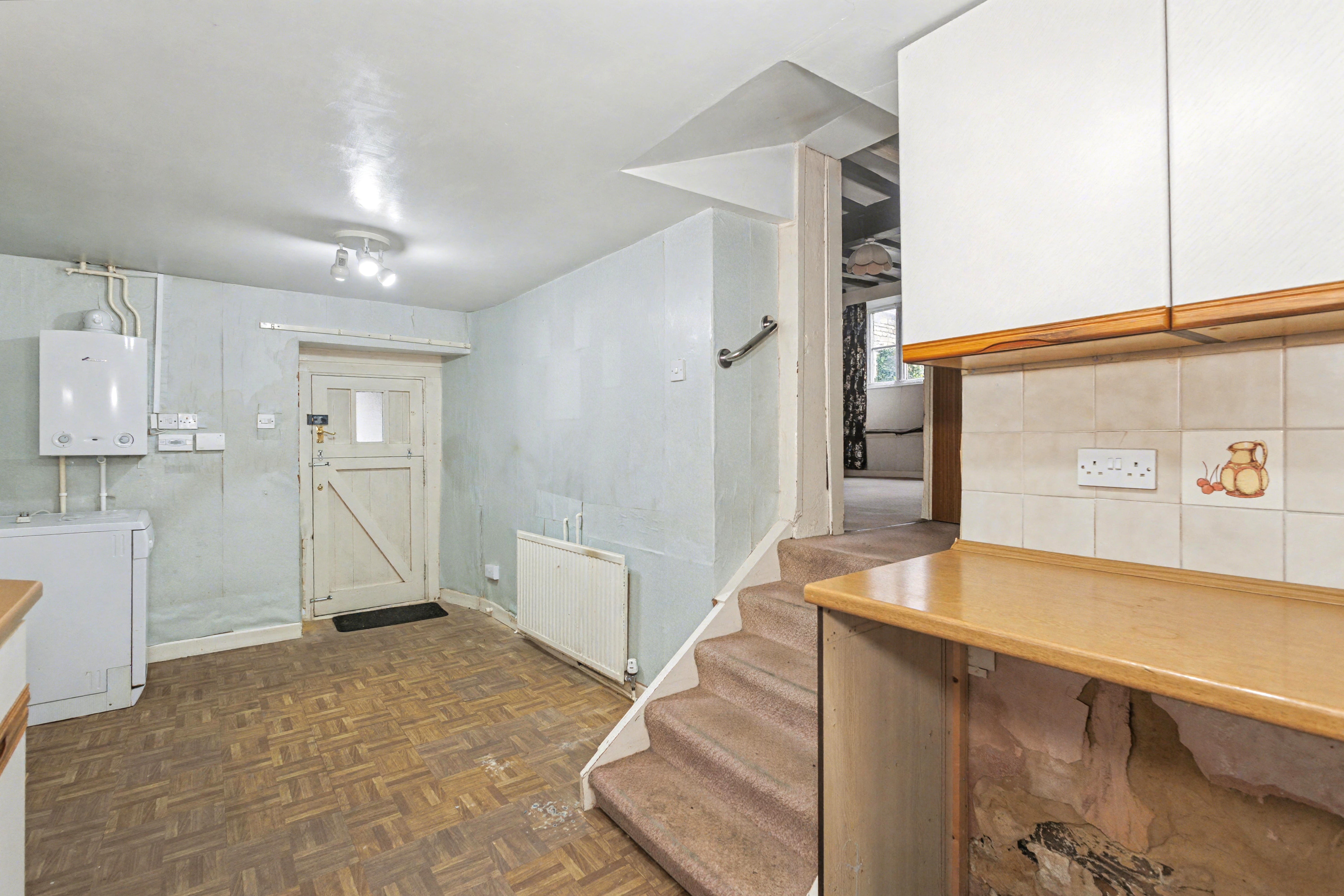 Image 7 of 25