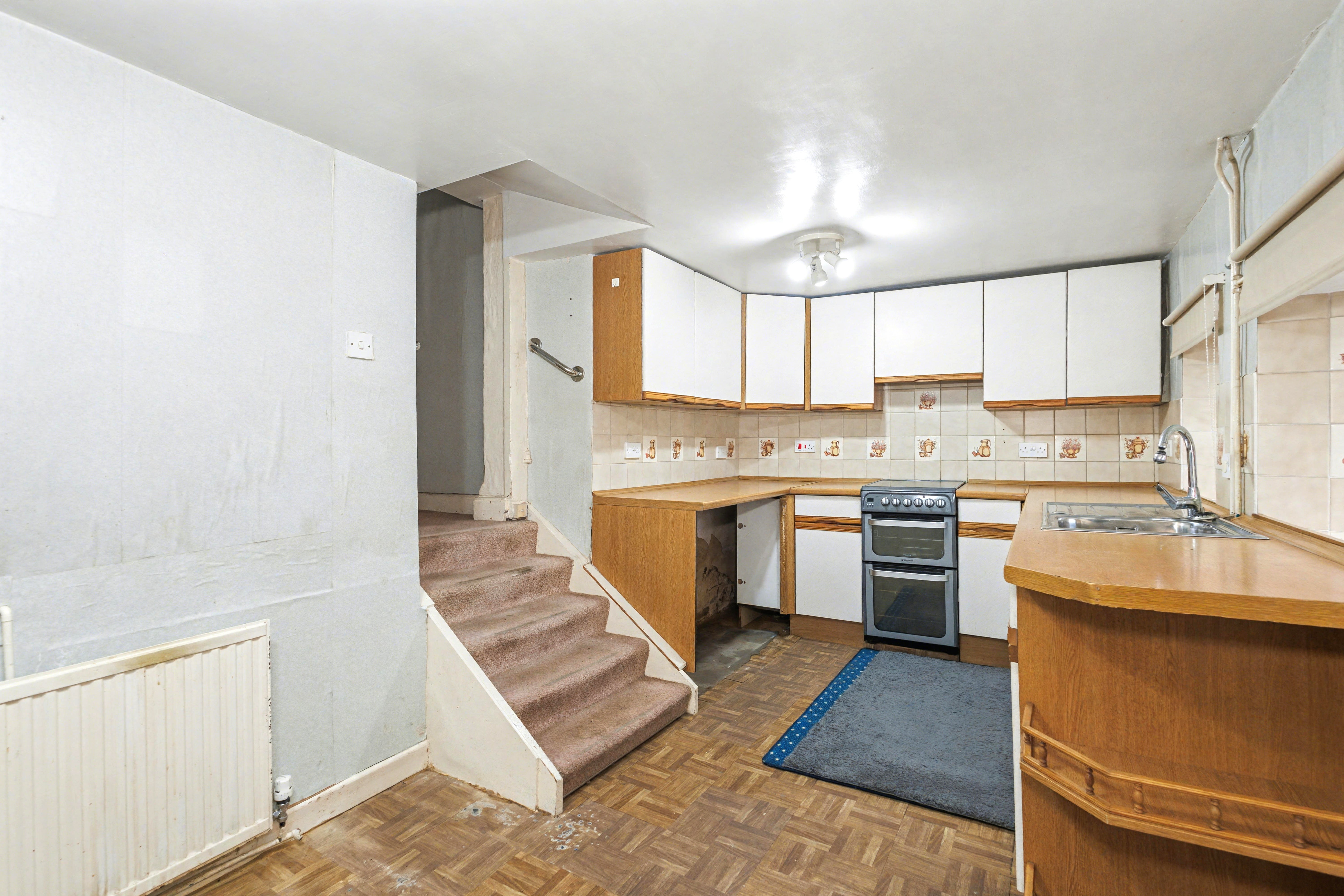 Image 8 of 25