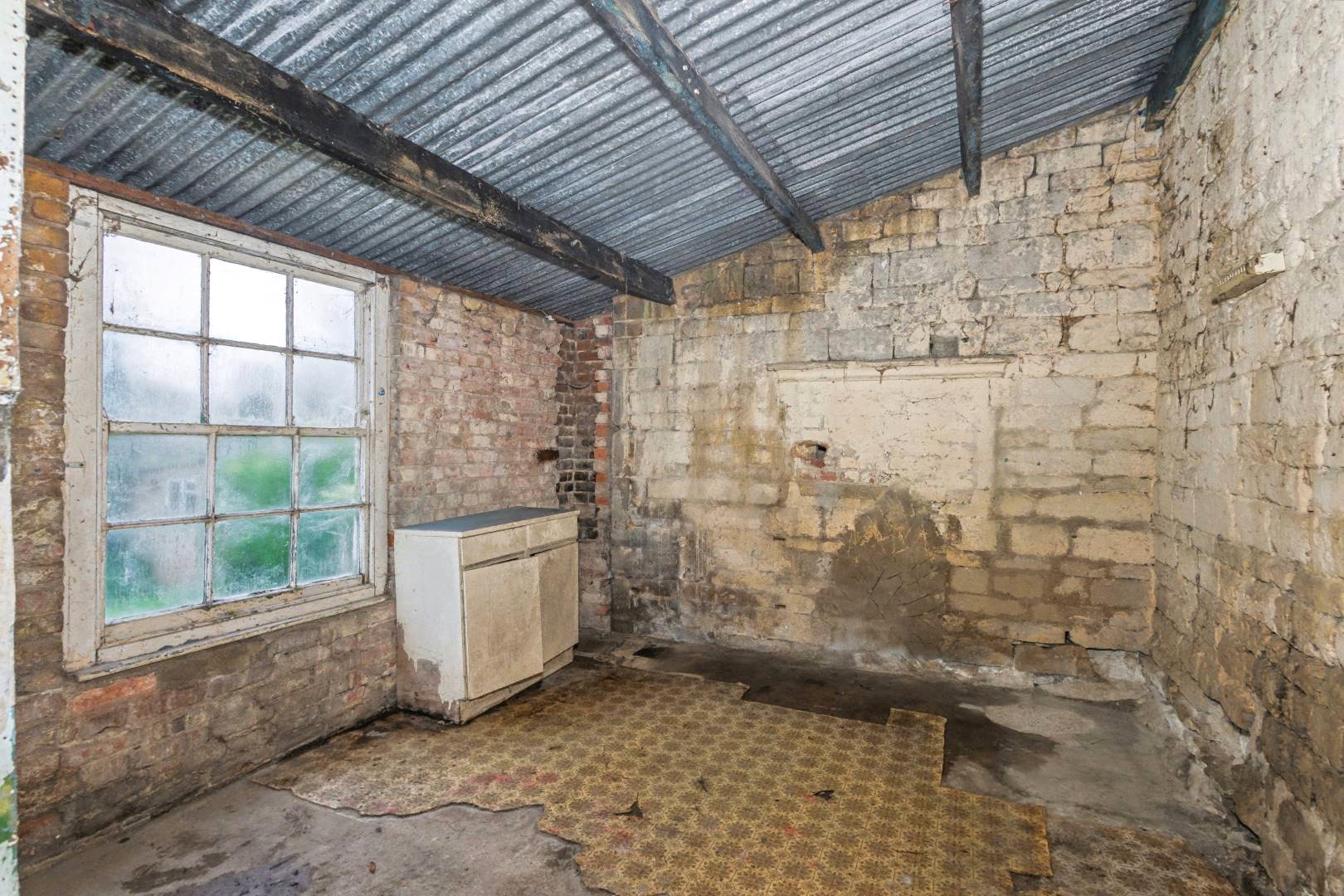 Image 20 of 25