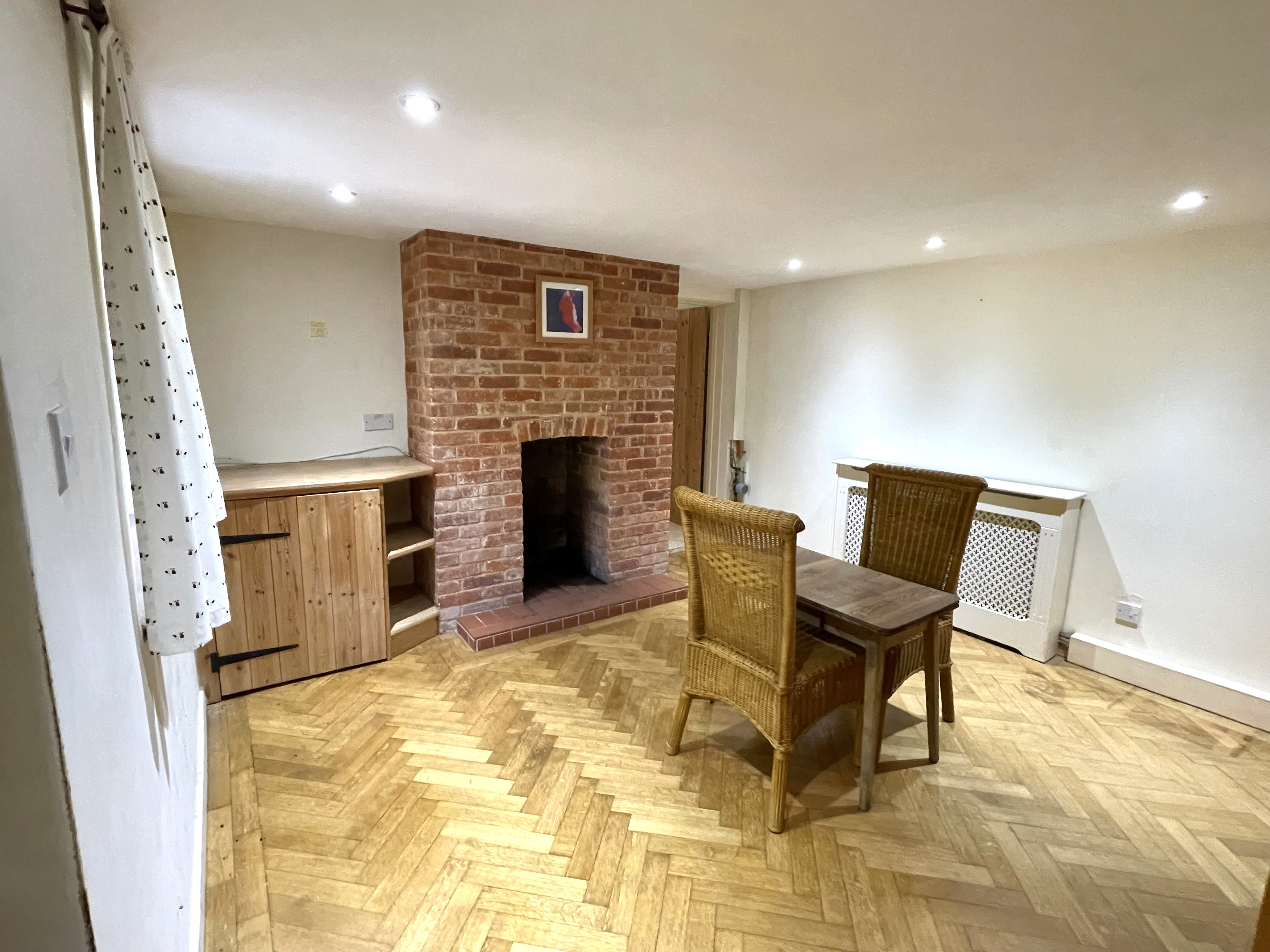 Image 4 of 11