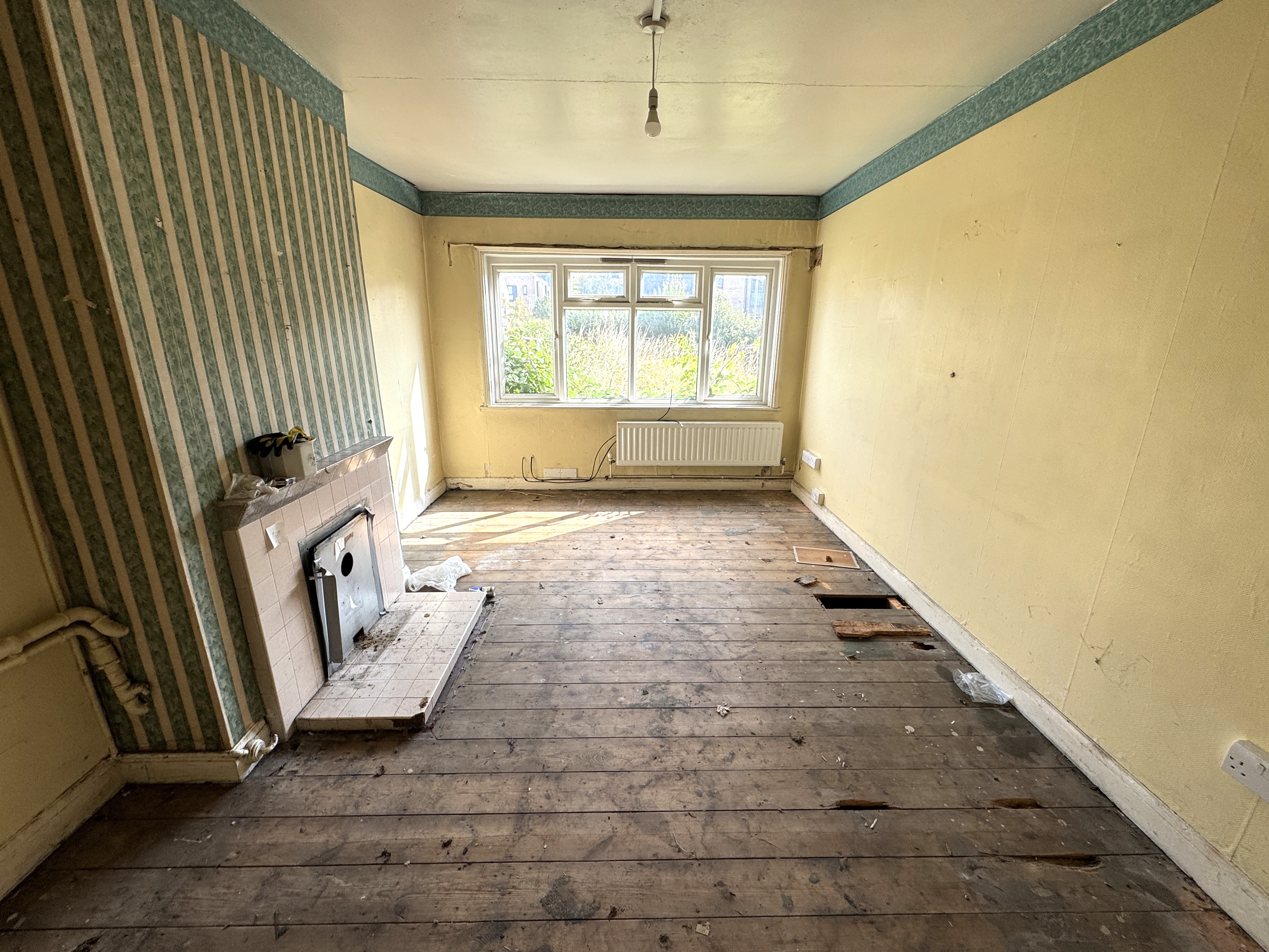 Image 4 of 21
