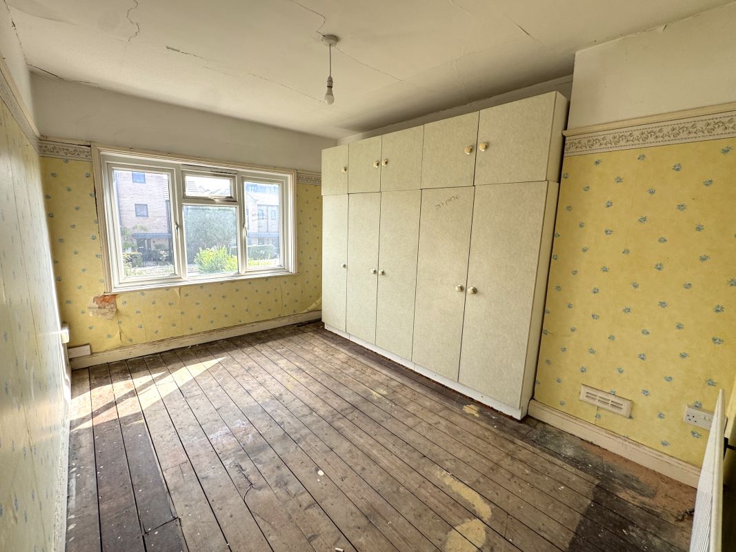 Image 10 of 21