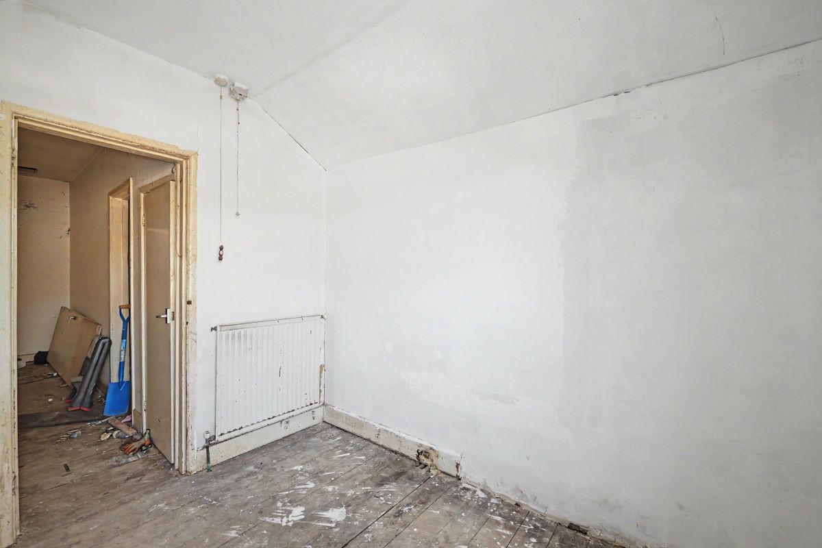 Image 7 of 14