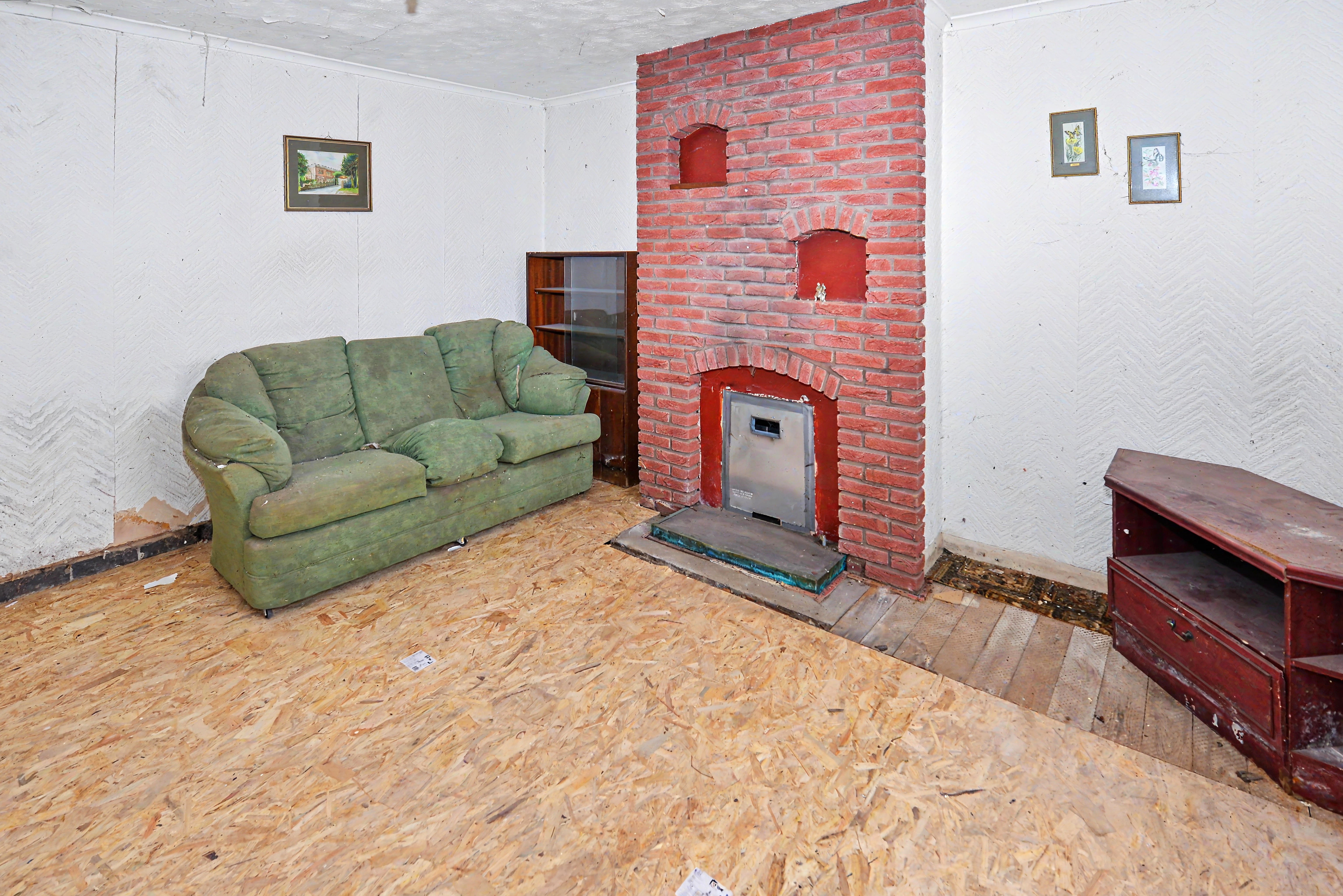 Image 3 of 14