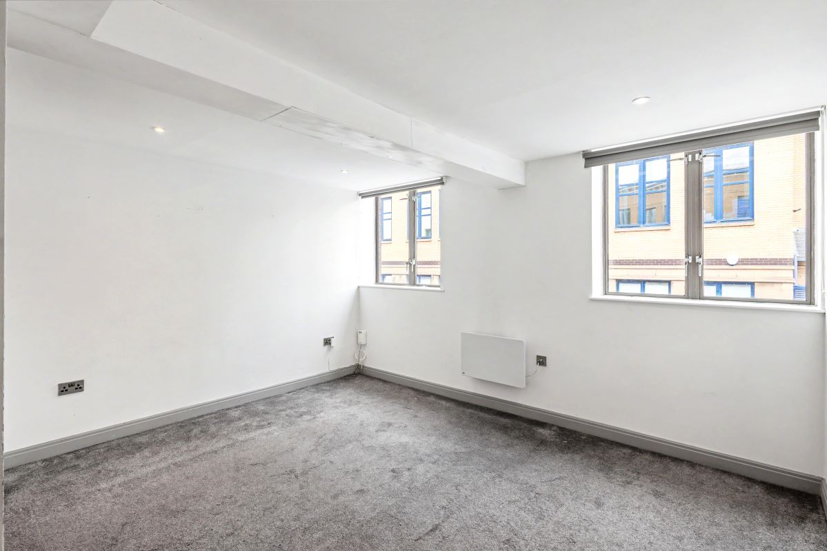 Image 2 of 14