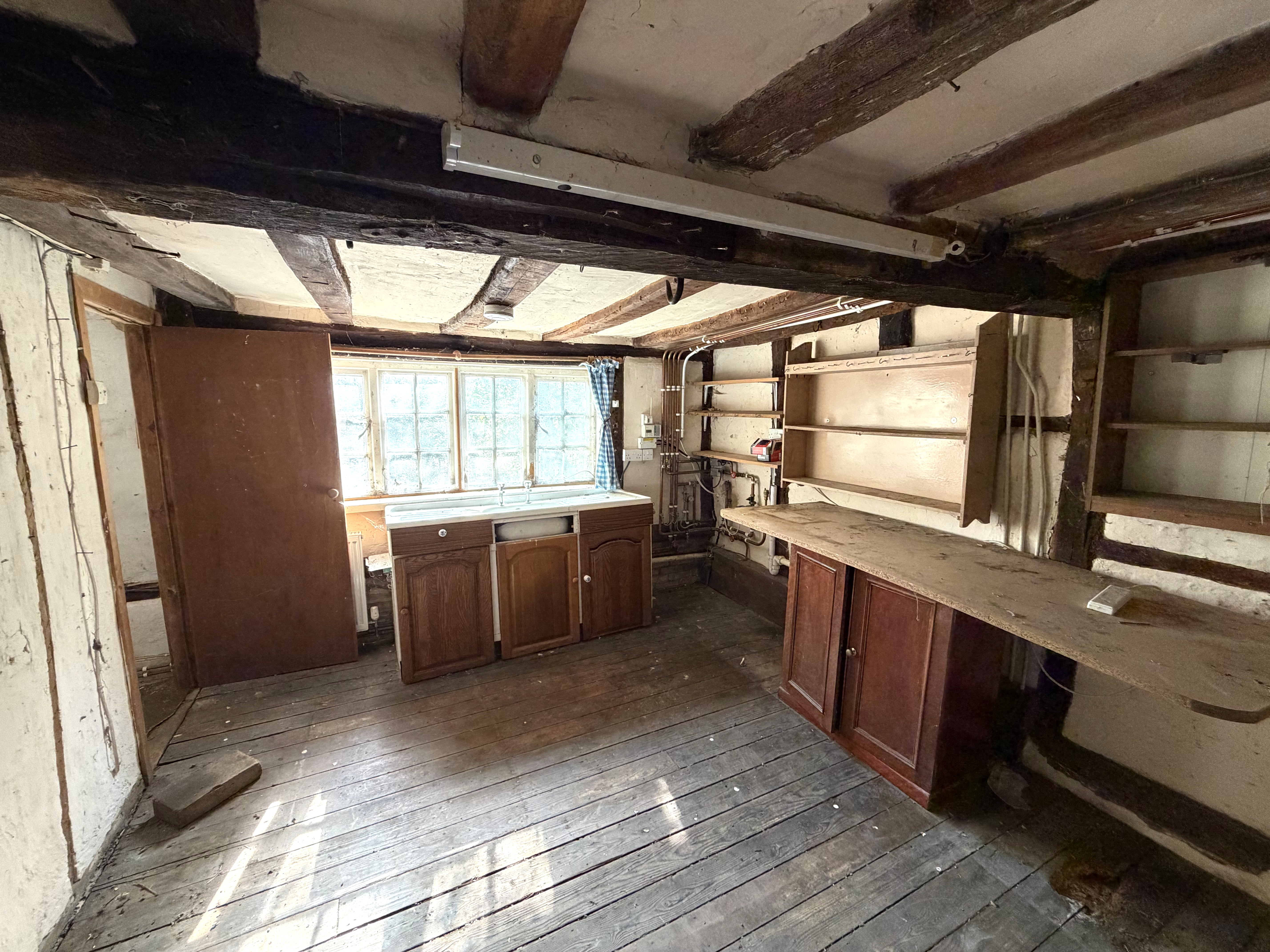 Image 2 of 11