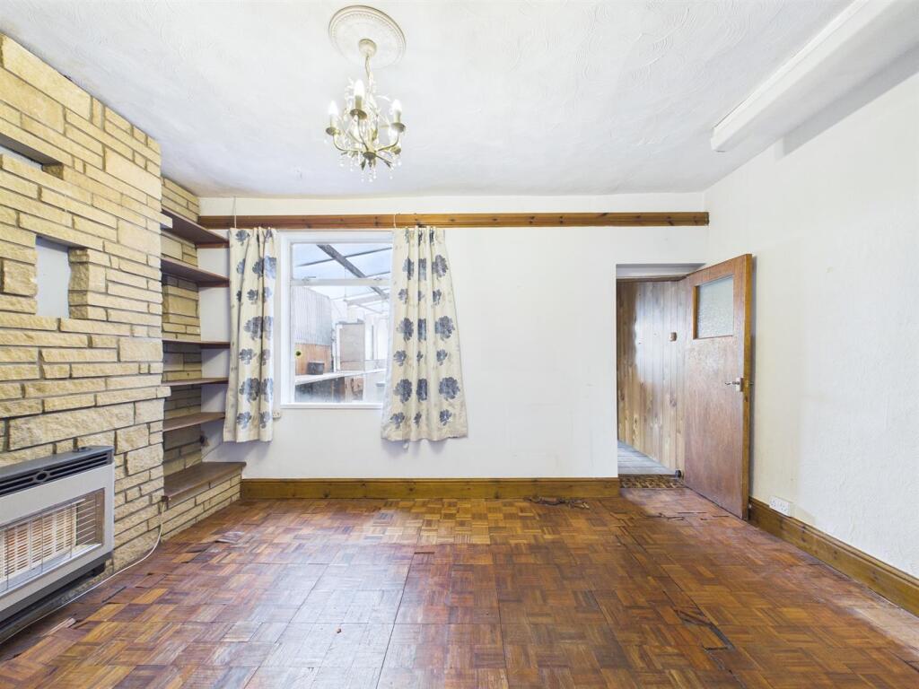 Image 4 of 15