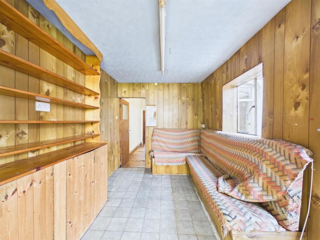 Image 5 of 15