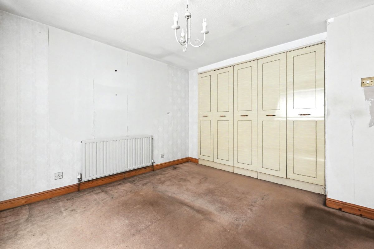 Image 11 of 19