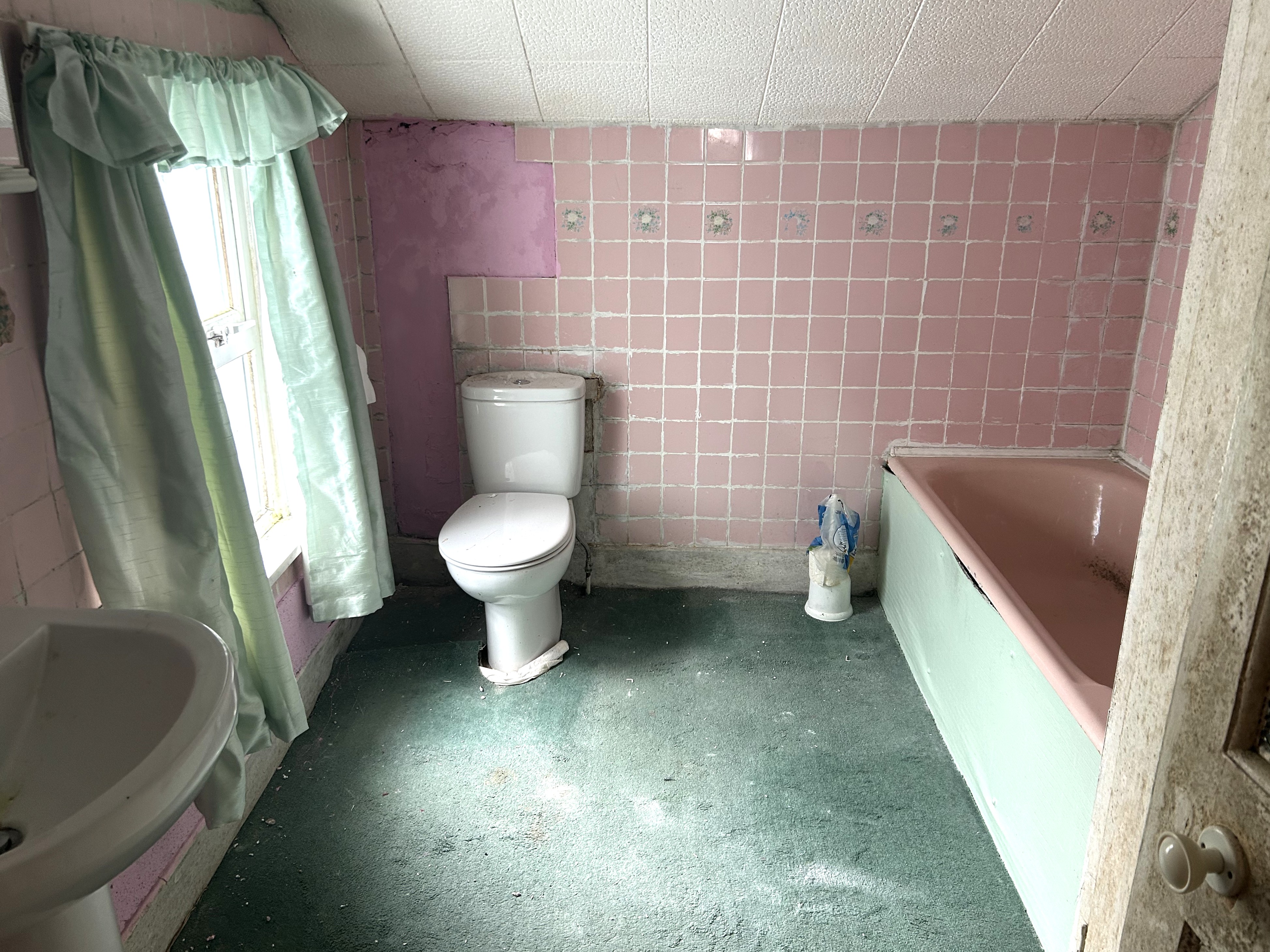 Image 8 of 9