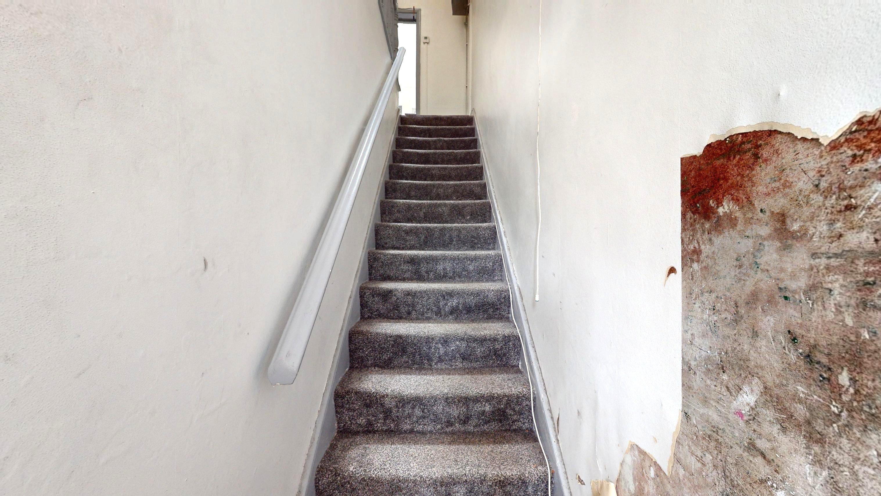 Image 9 of 9