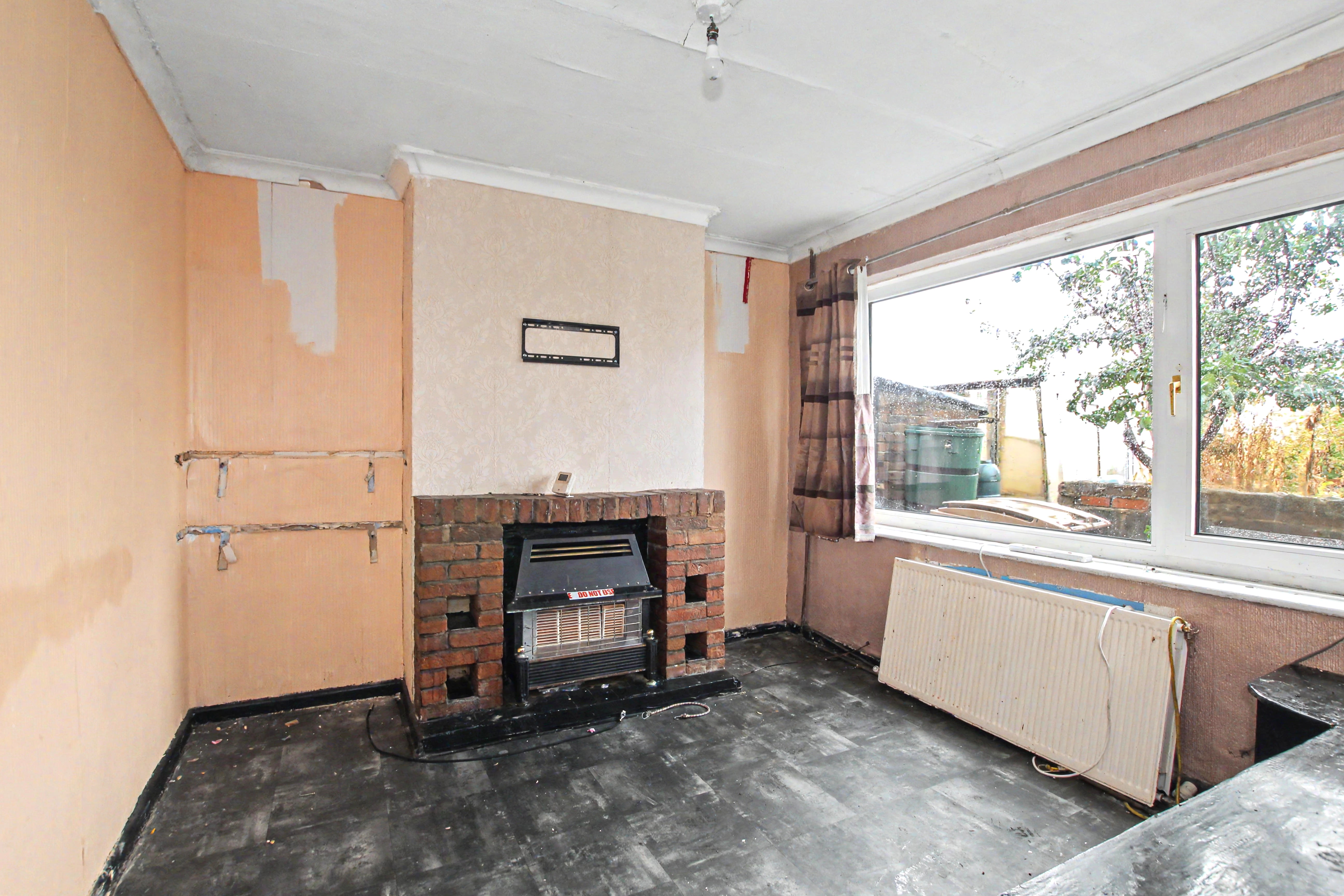Image 2 of 23