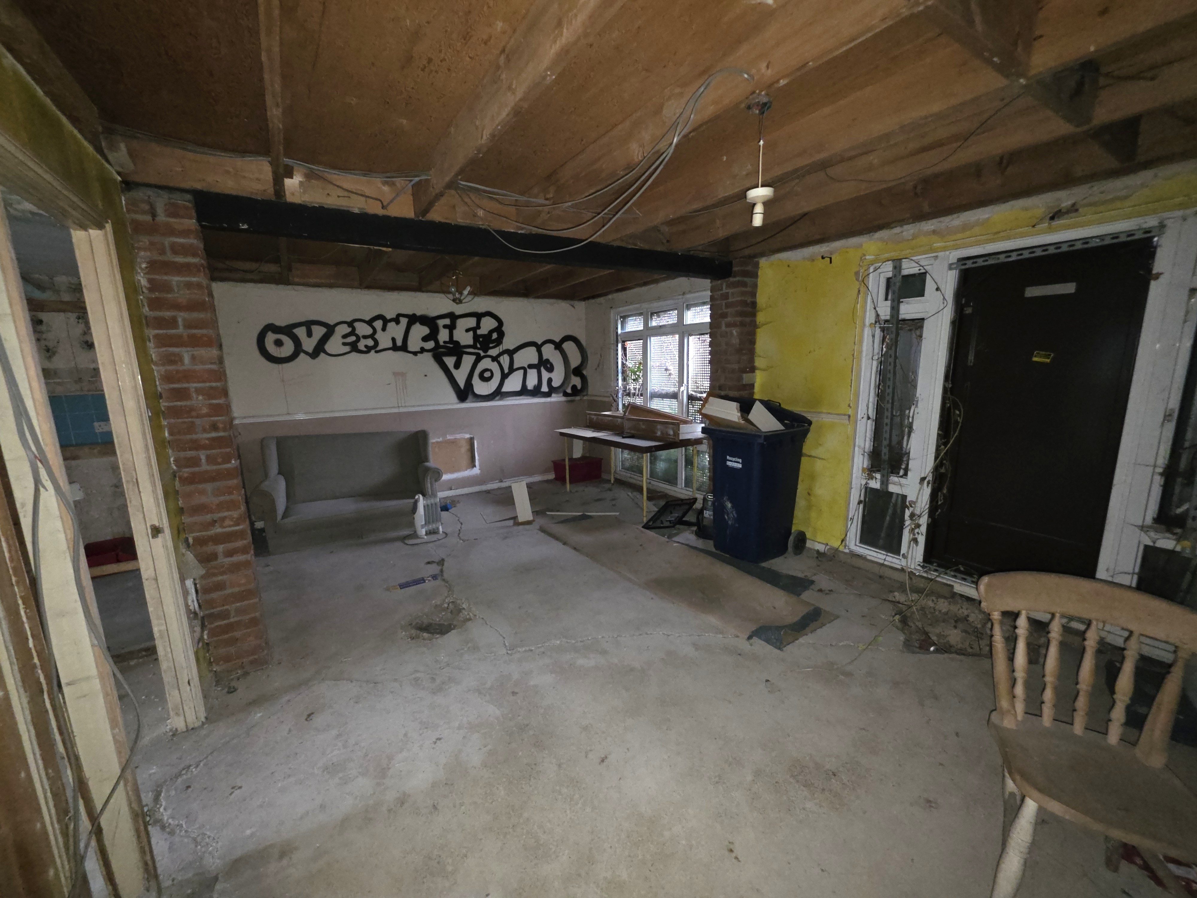 Image 2 of 11