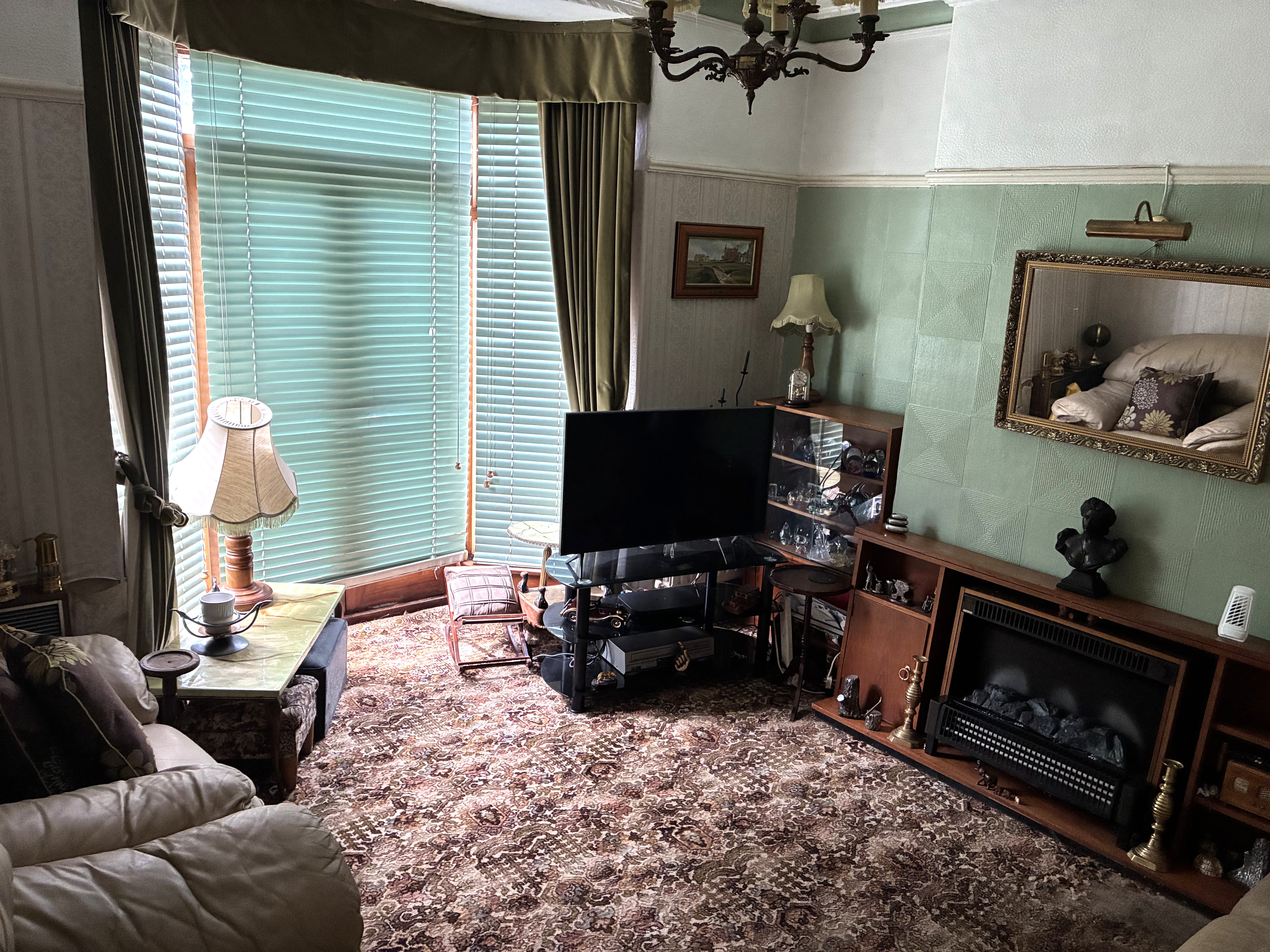 Image 3 of 12