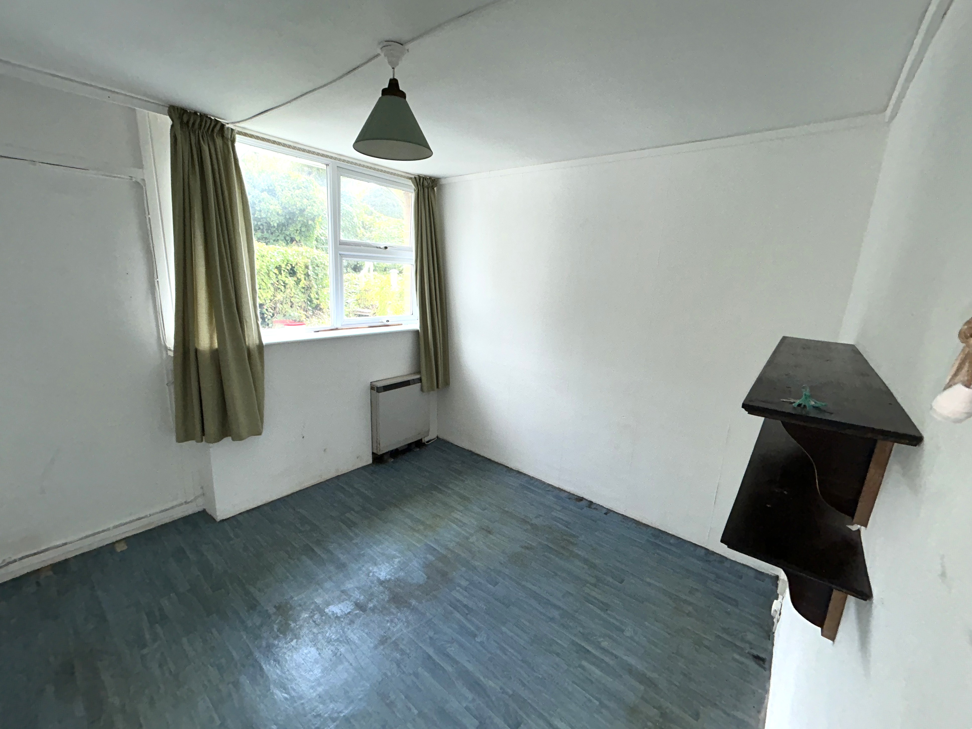 Image 4 of 10