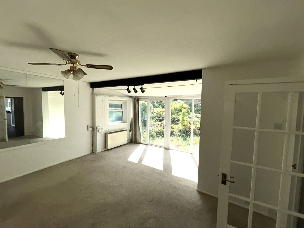 Image 2 of 10
