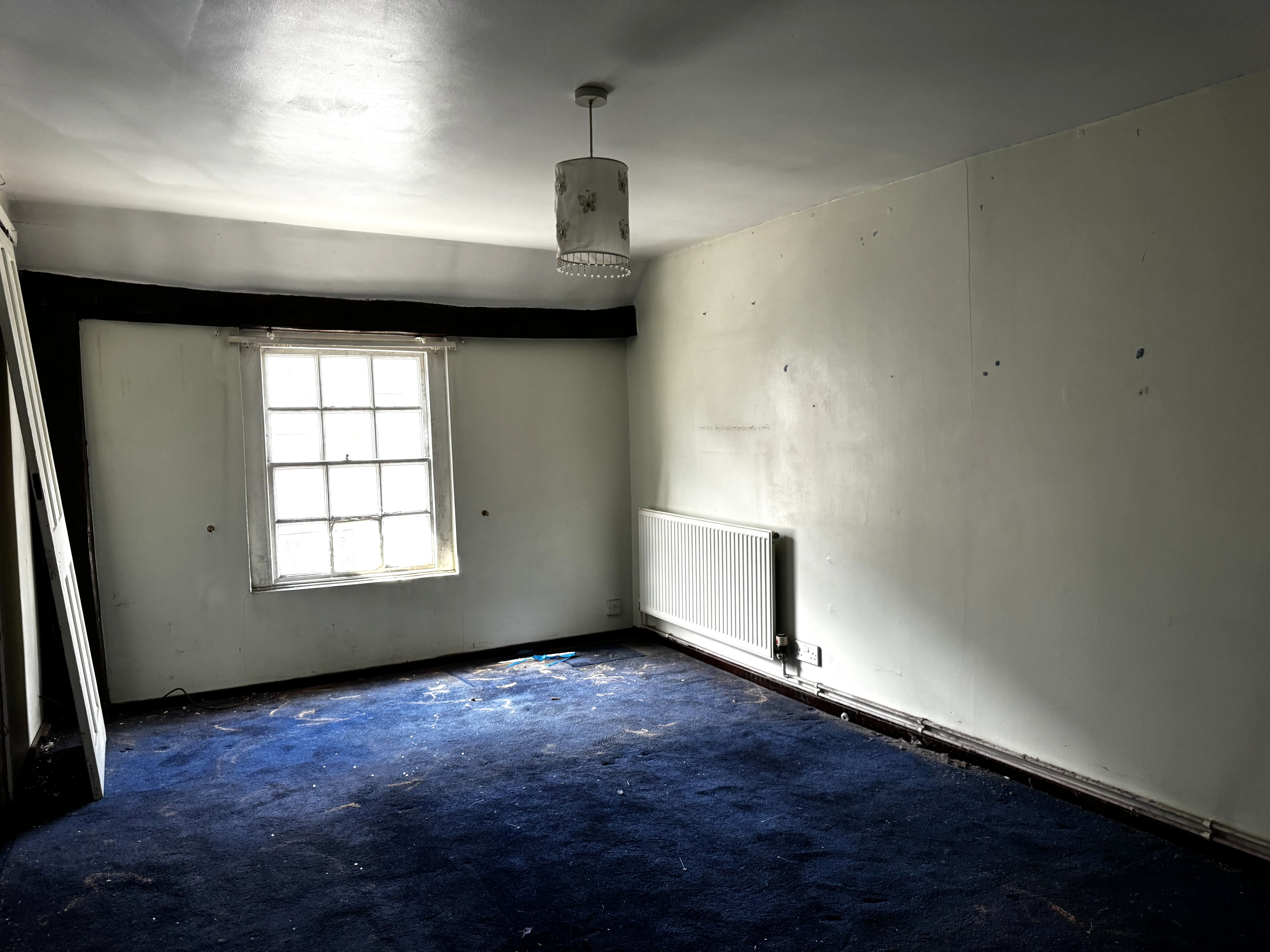 Image 4 of 7