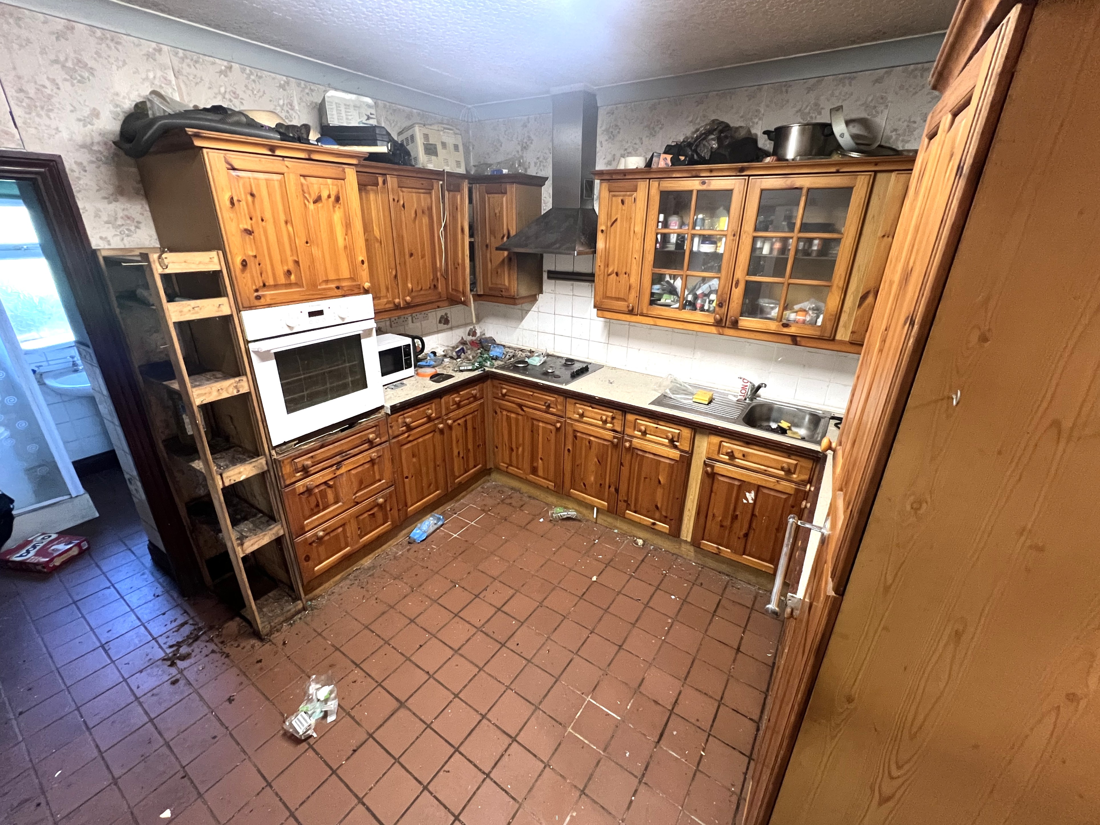 Image 4 of 12