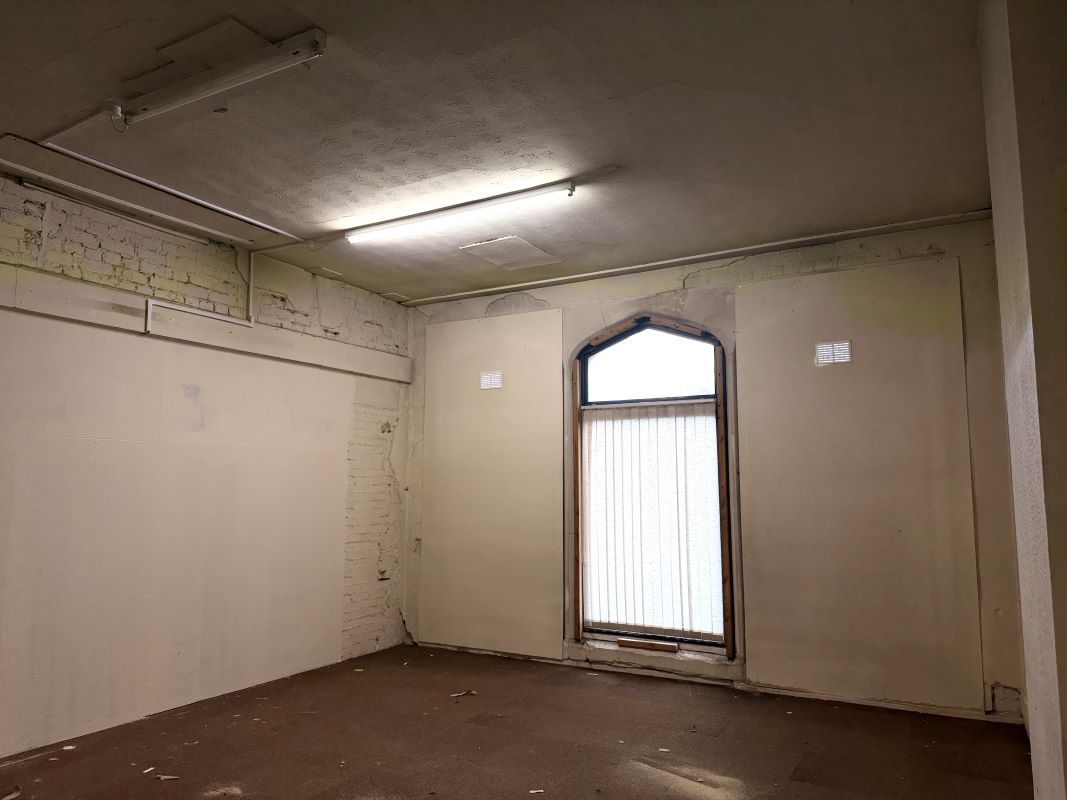 Image 6 of 10