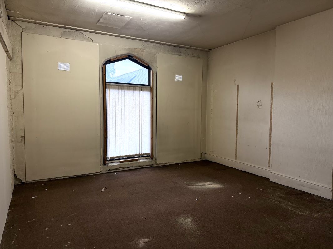 Image 5 of 10
