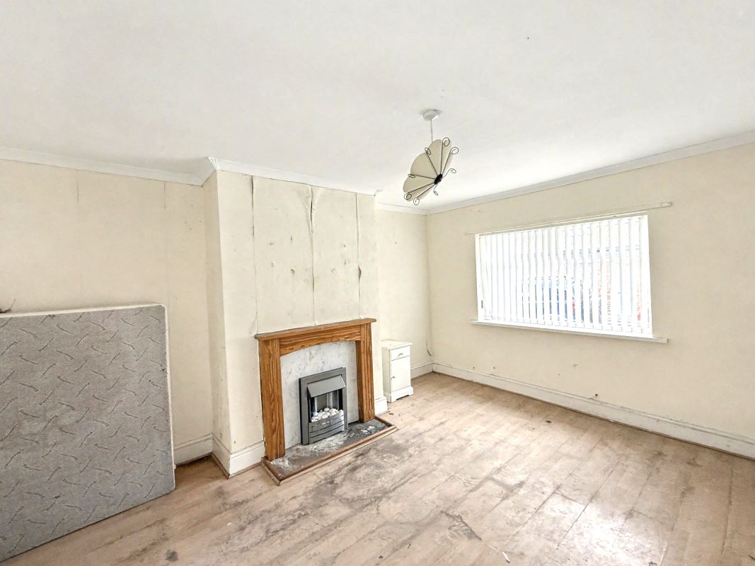 Image 2 of 11