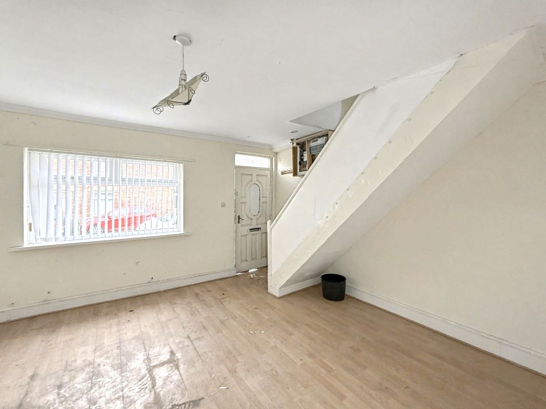 Image 4 of 11
