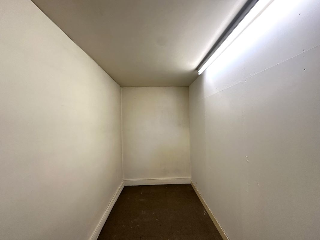 Image 8 of 9
