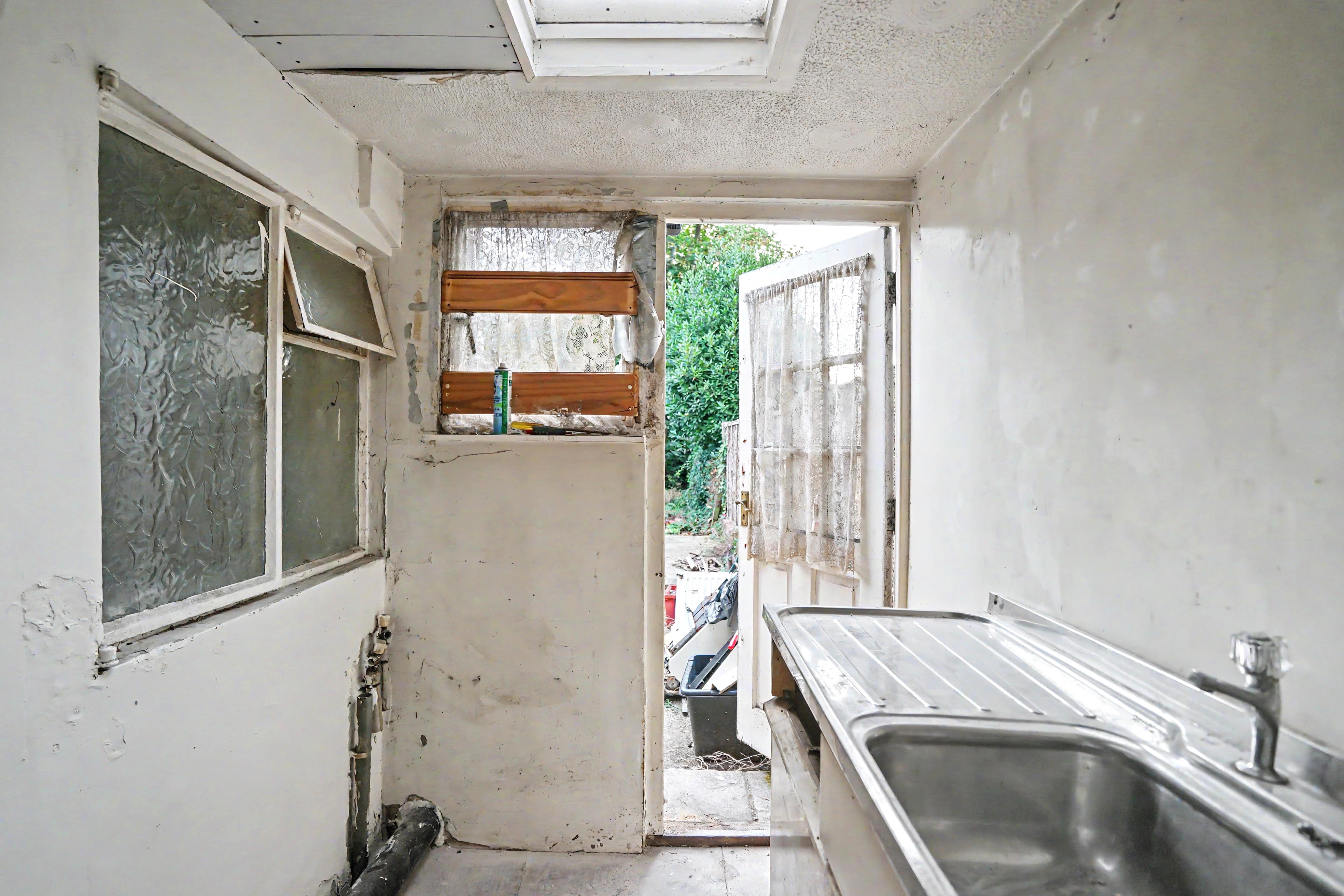 Image 8 of 24