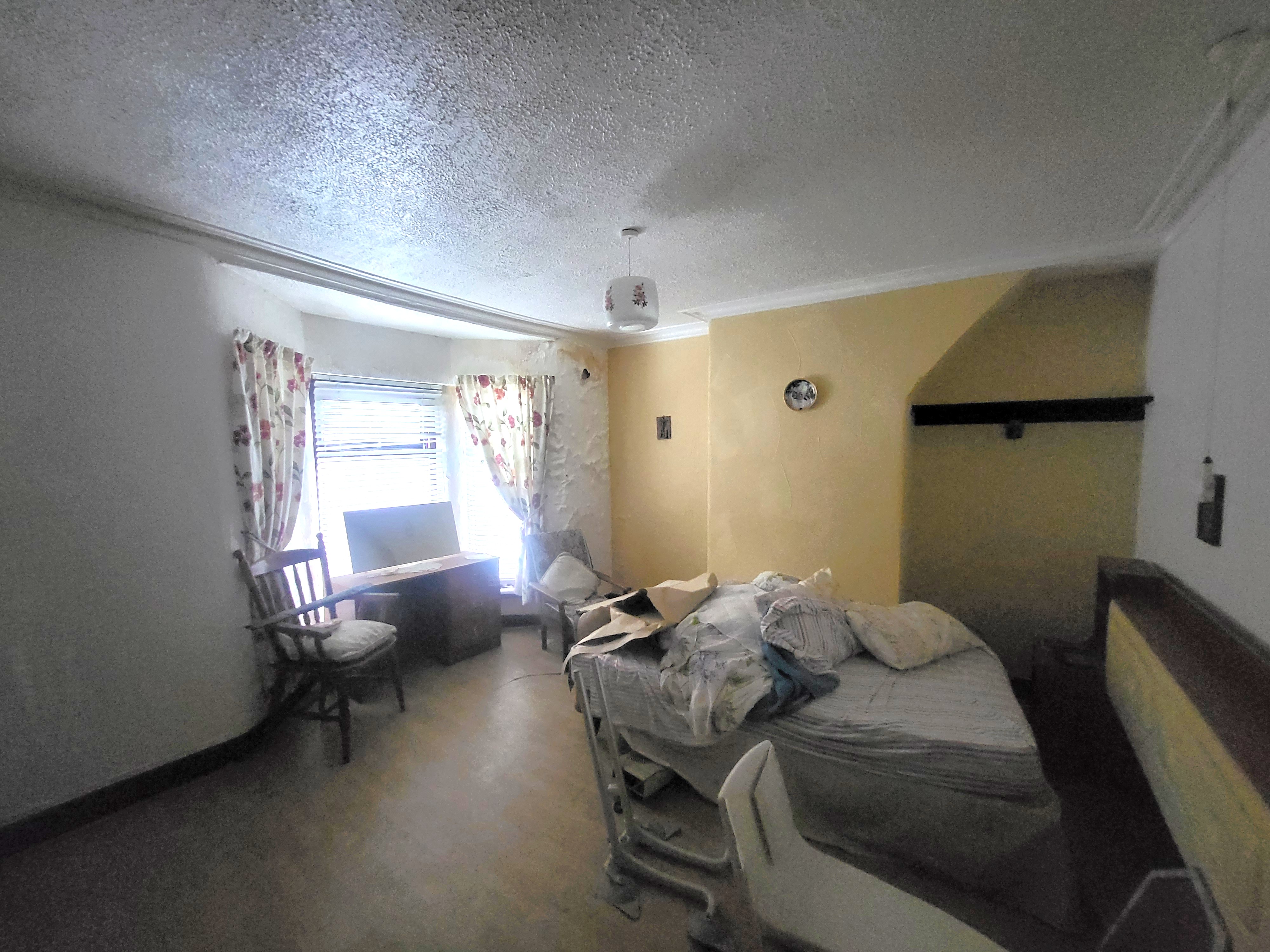Image 5 of 7