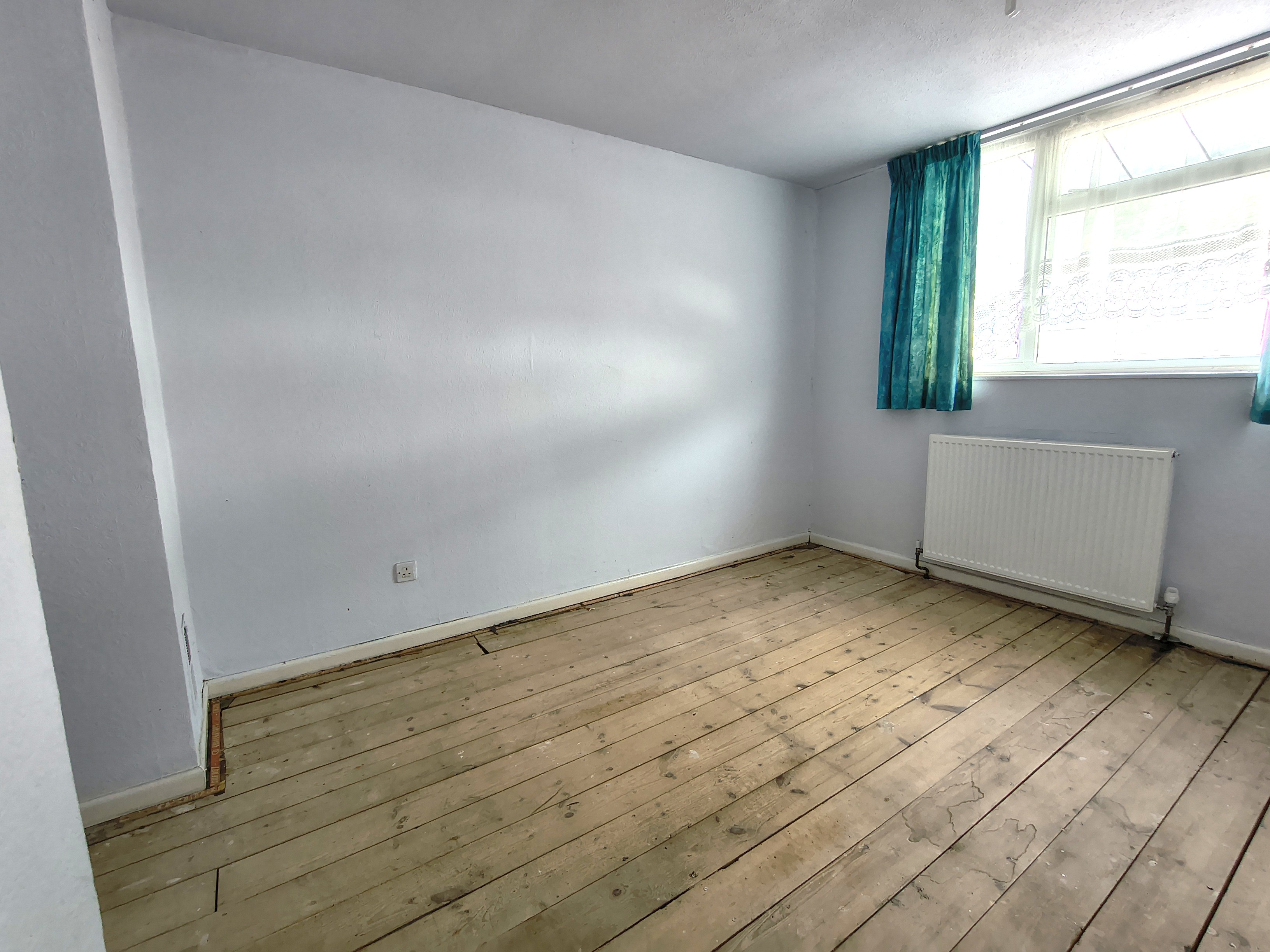 Image 4 of 6