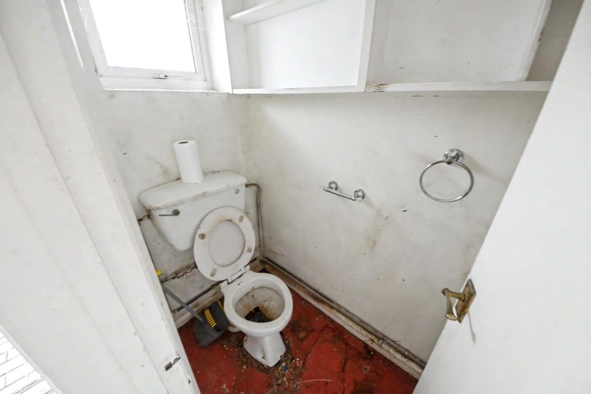 Image 8 of 9
