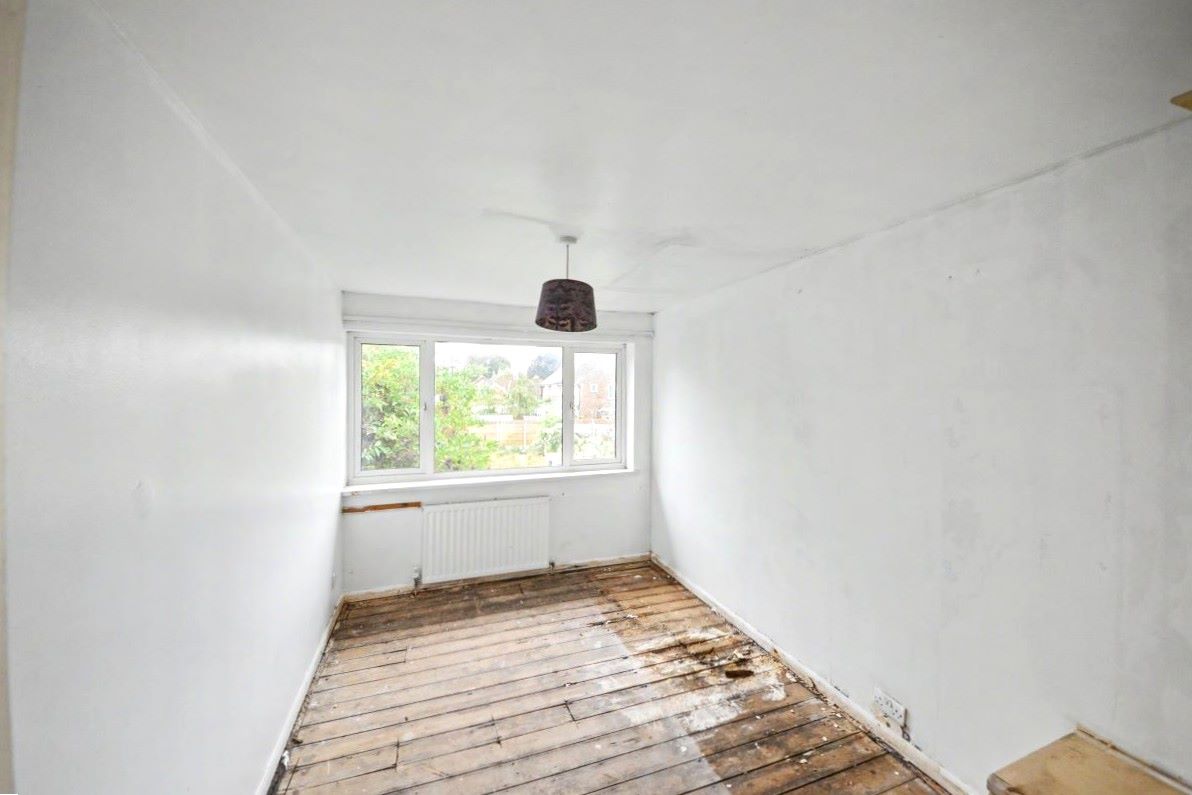 Image 6 of 9