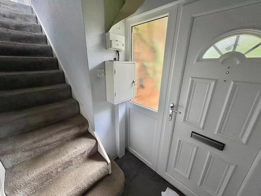 Image 2 of 10