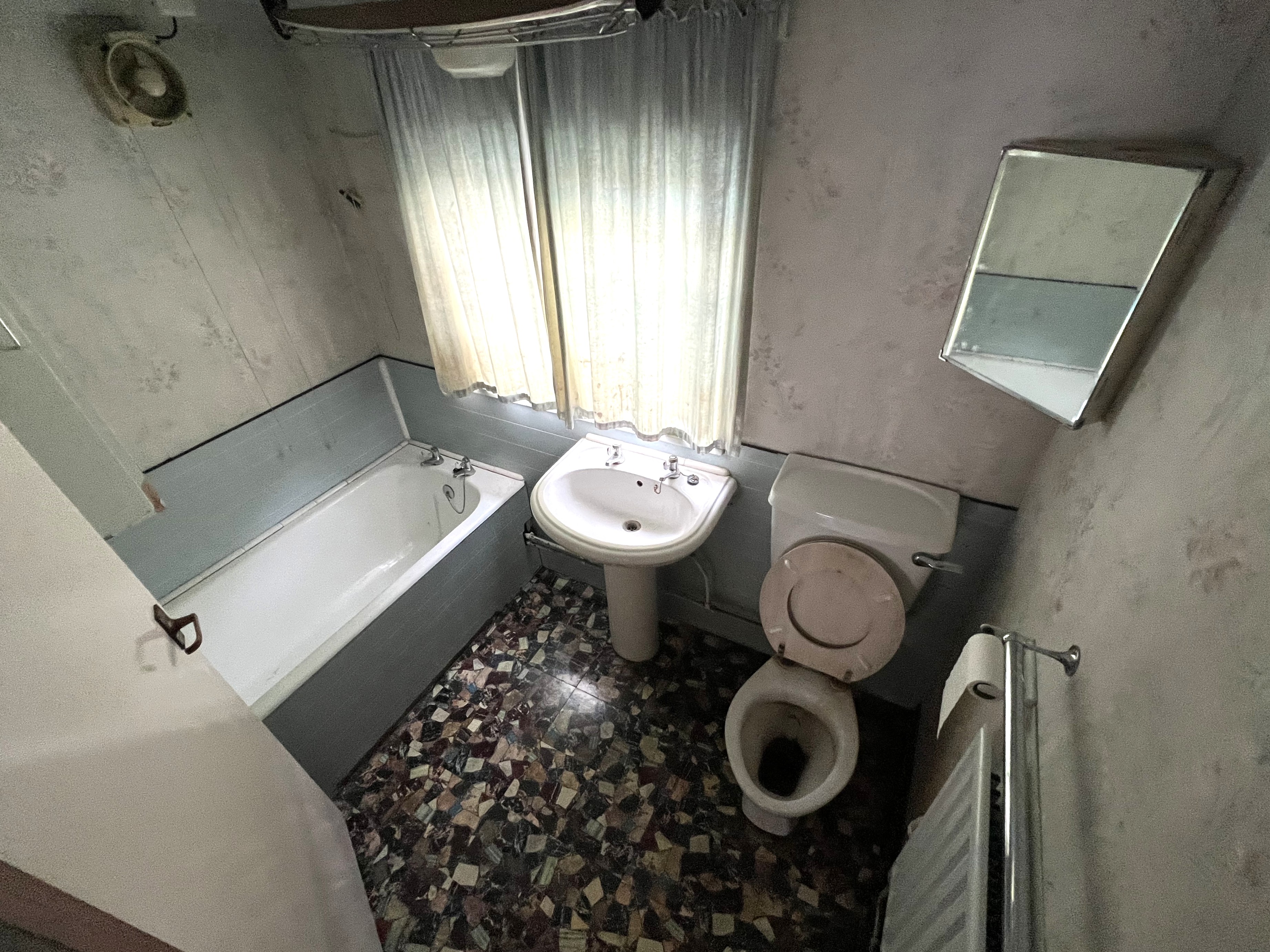 Image 11 of 13