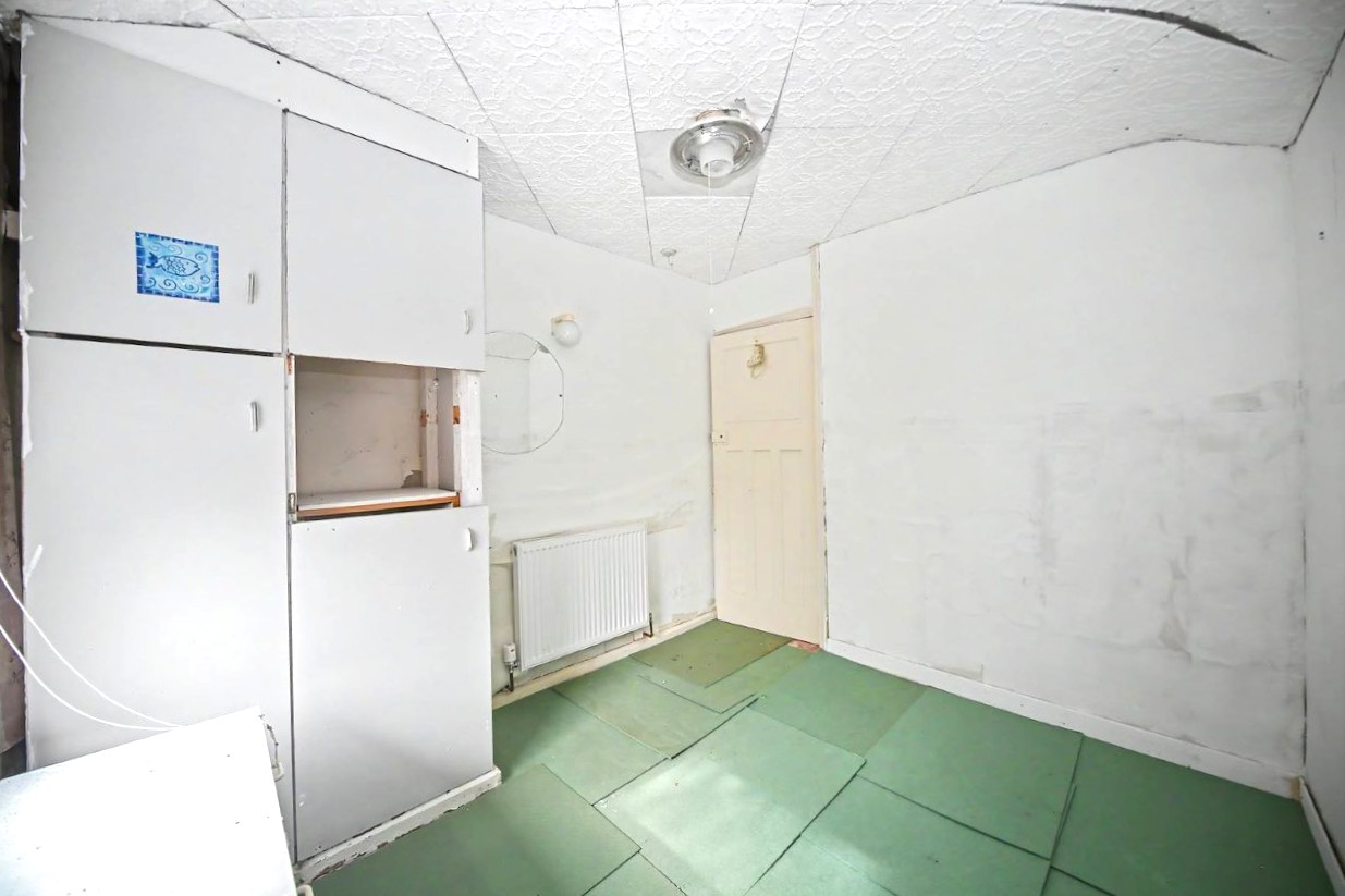 Image 14 of 20