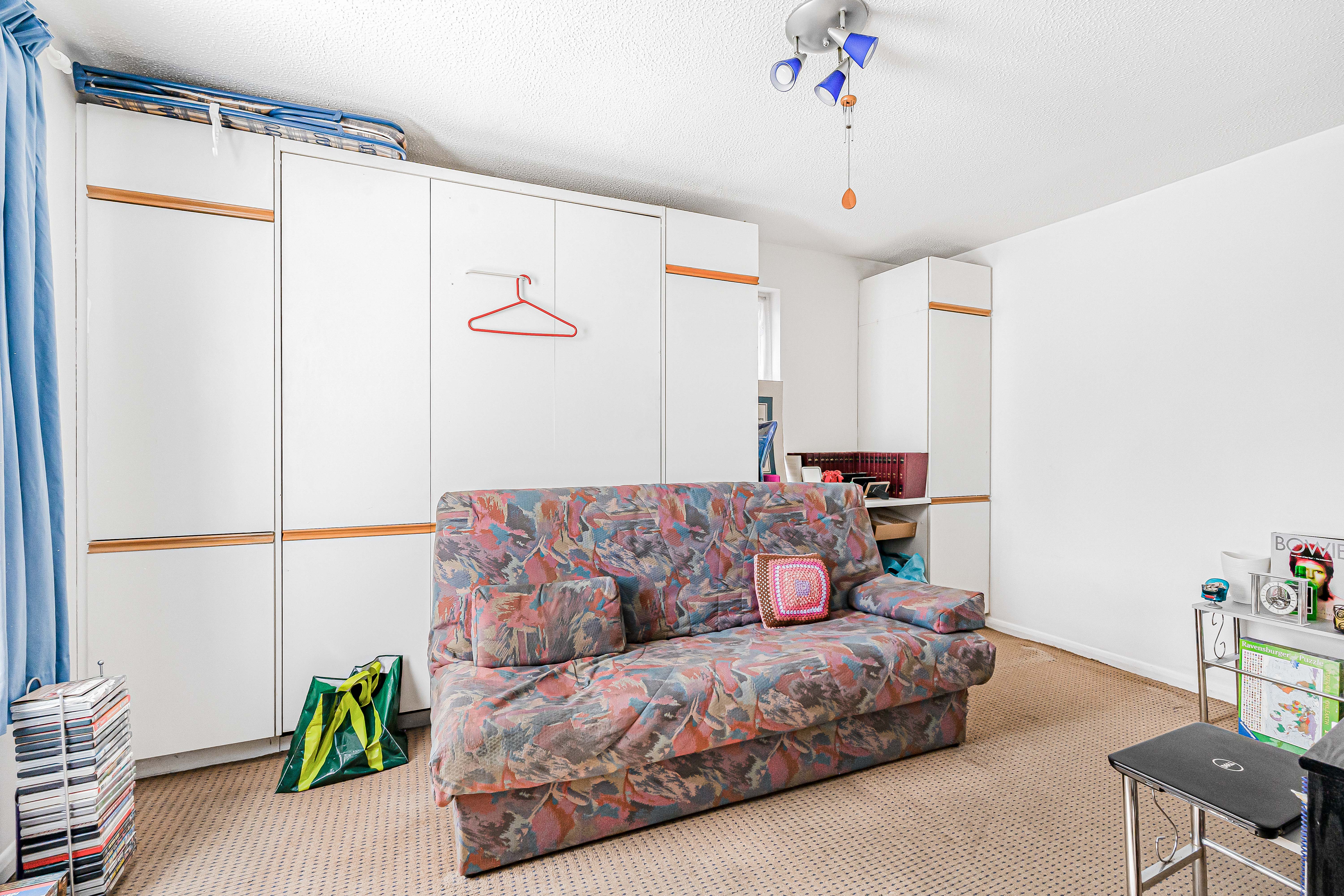 Image 4 of 10