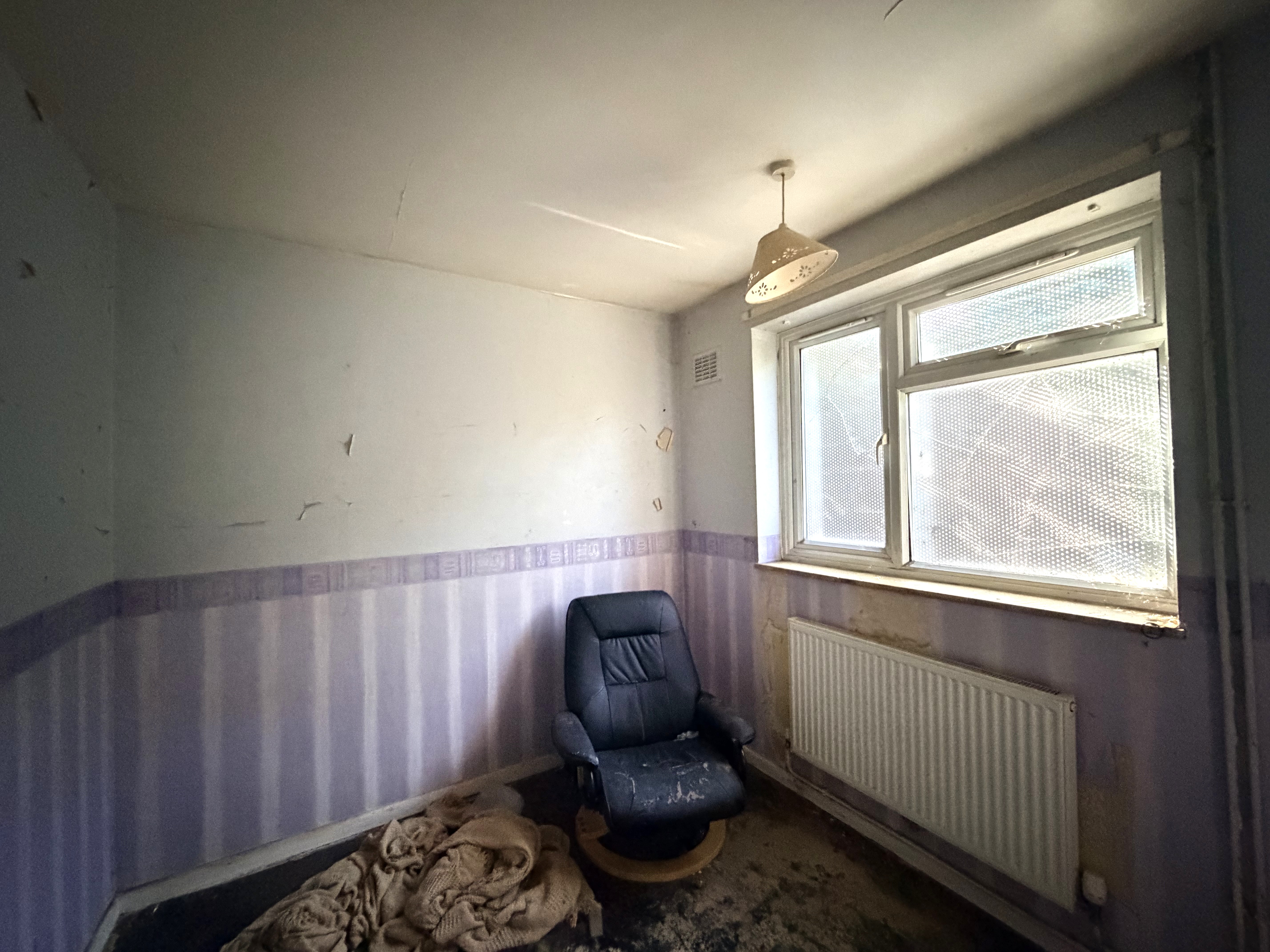 Image 6 of 9