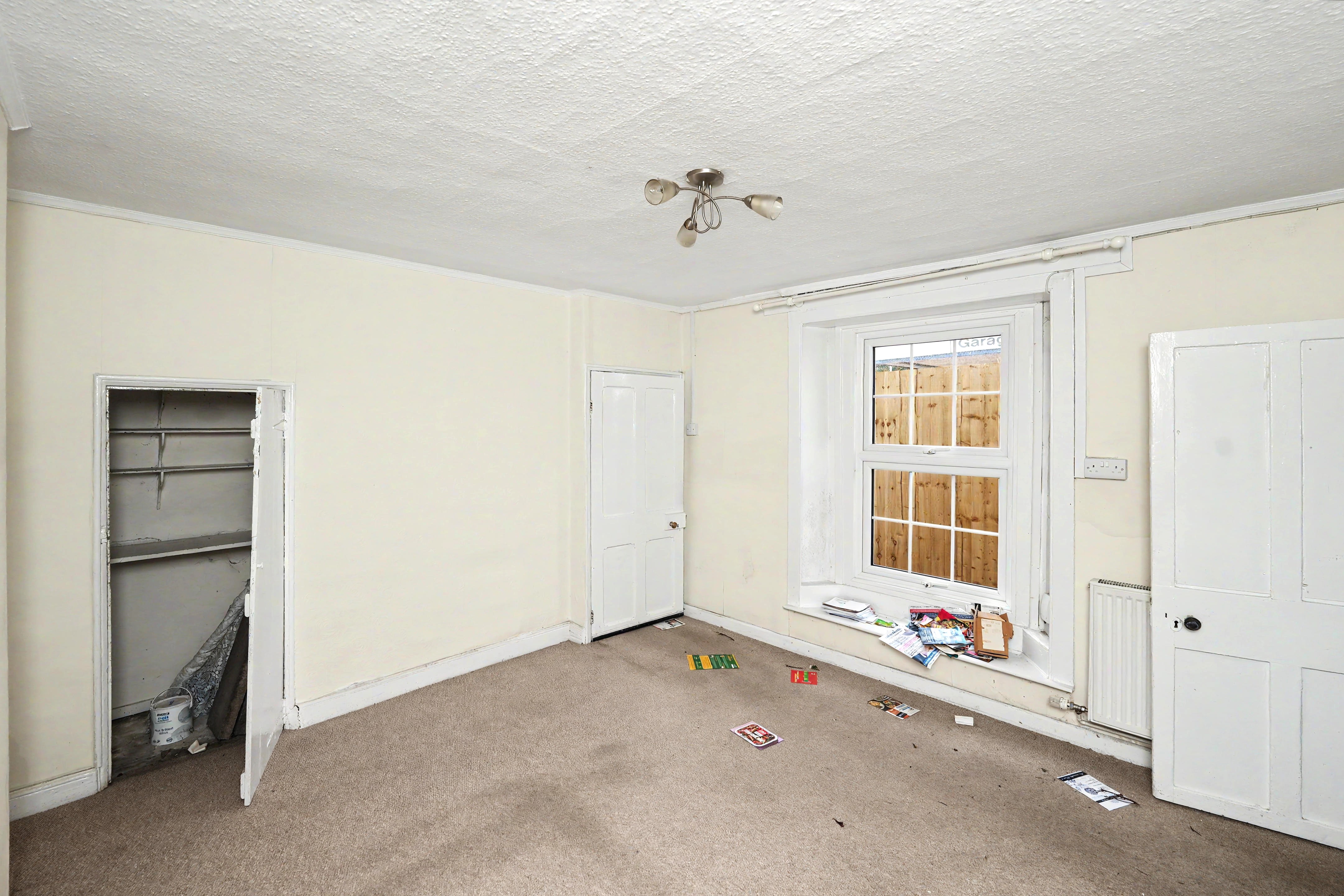 Image 7 of 20