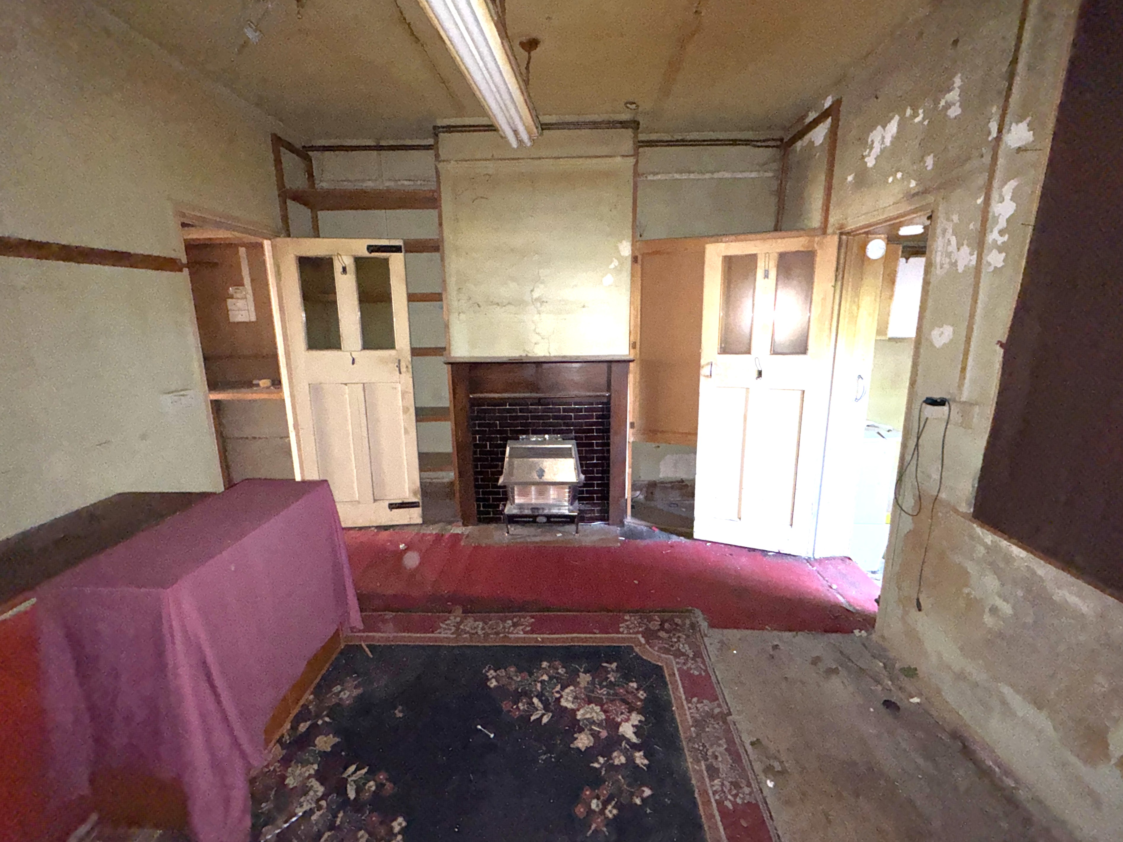 Image 10 of 24