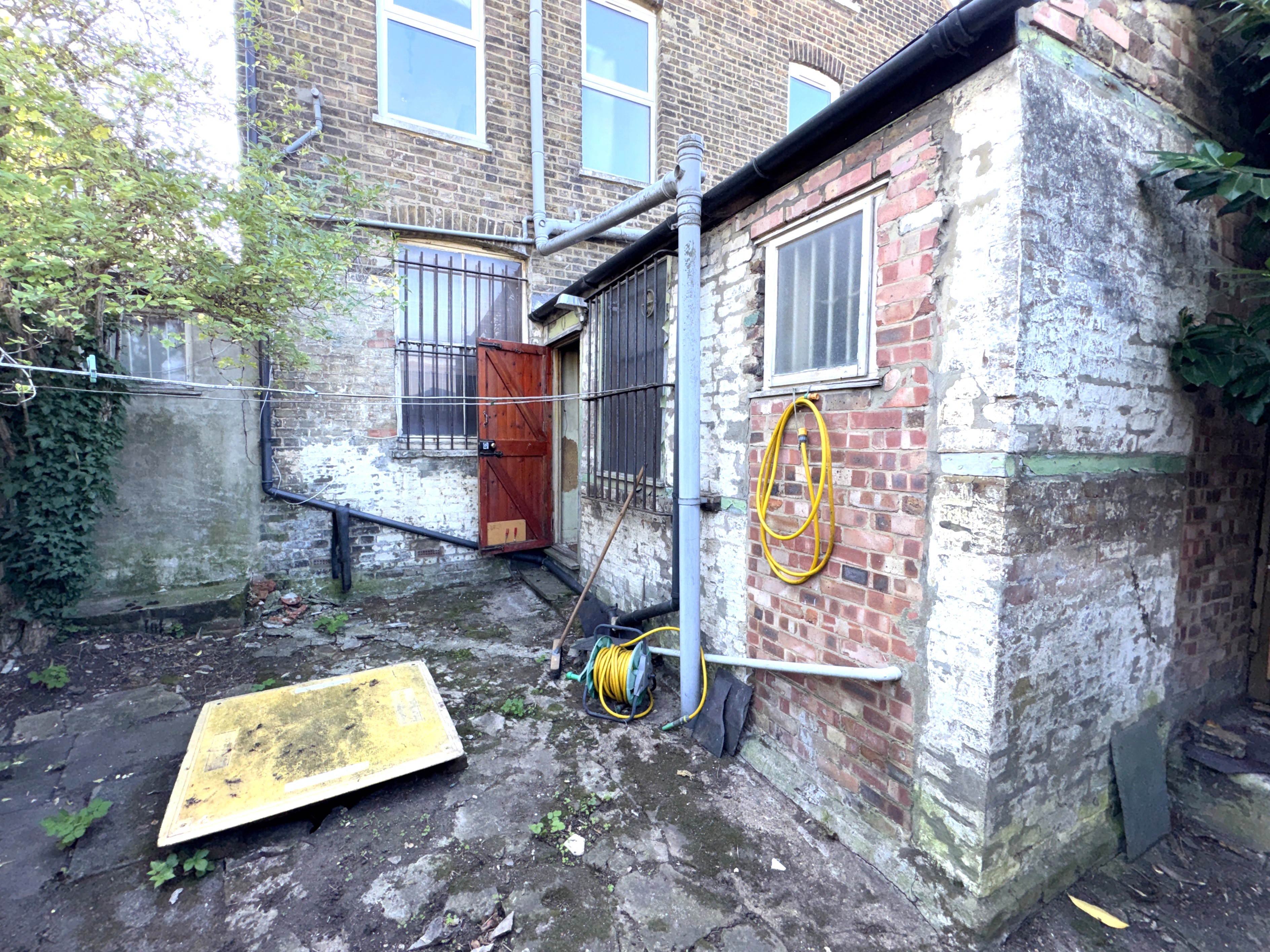 Image 23 of 24