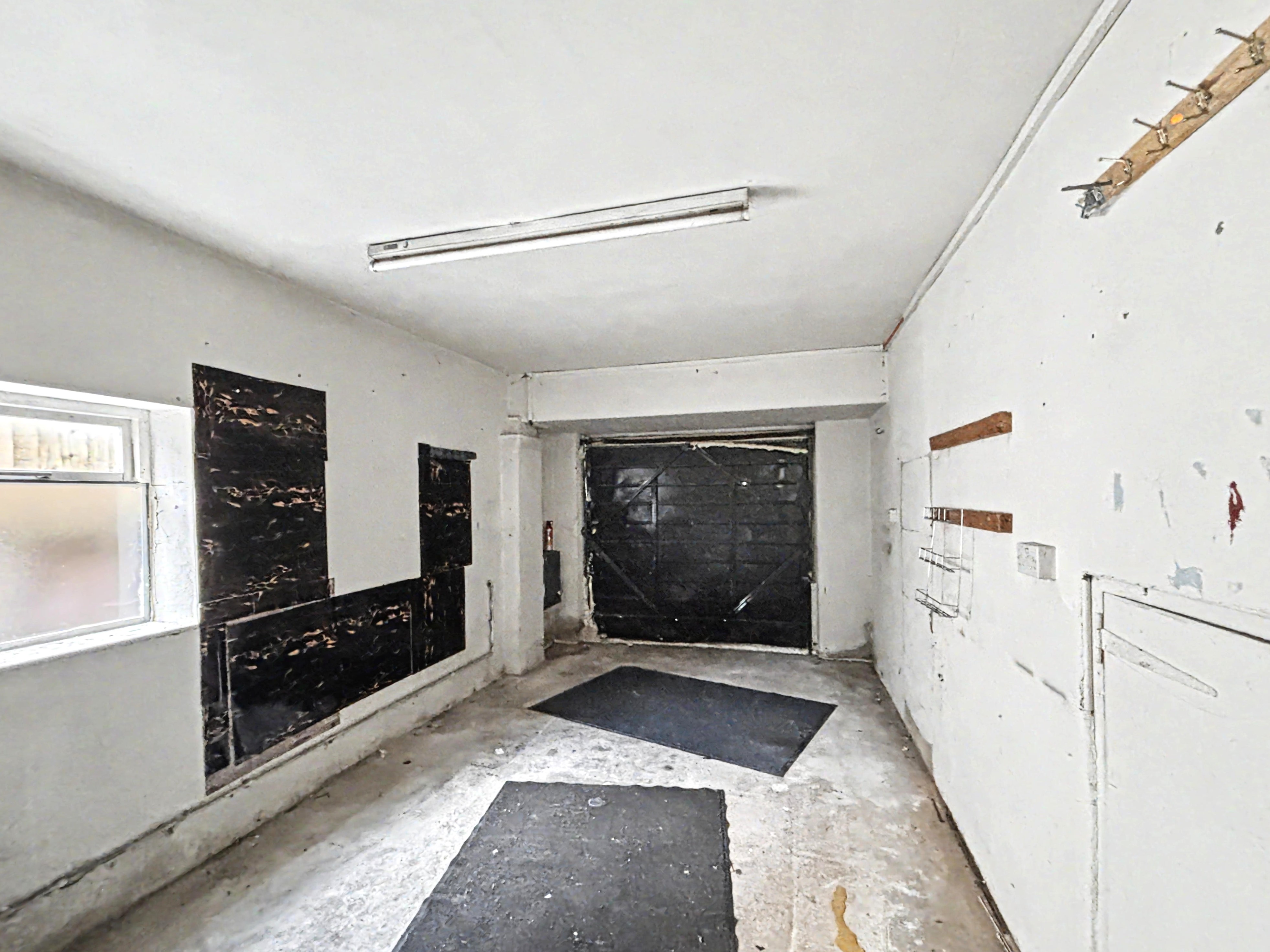 Image 16 of 21